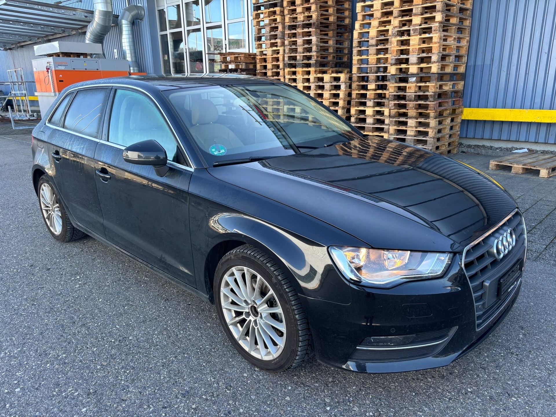 AUDI A3 2.0 TDI Ambition quattro-image-2