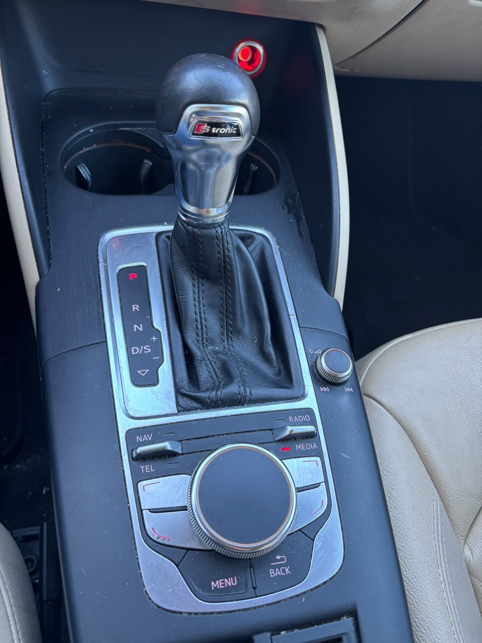 AUDI A3 2.0 TDI Ambition quattro-image-7