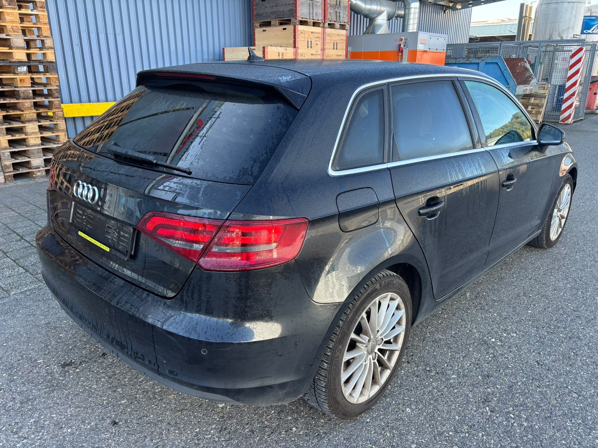 AUDI A3 2.0 TDI Ambition quattro-image-3