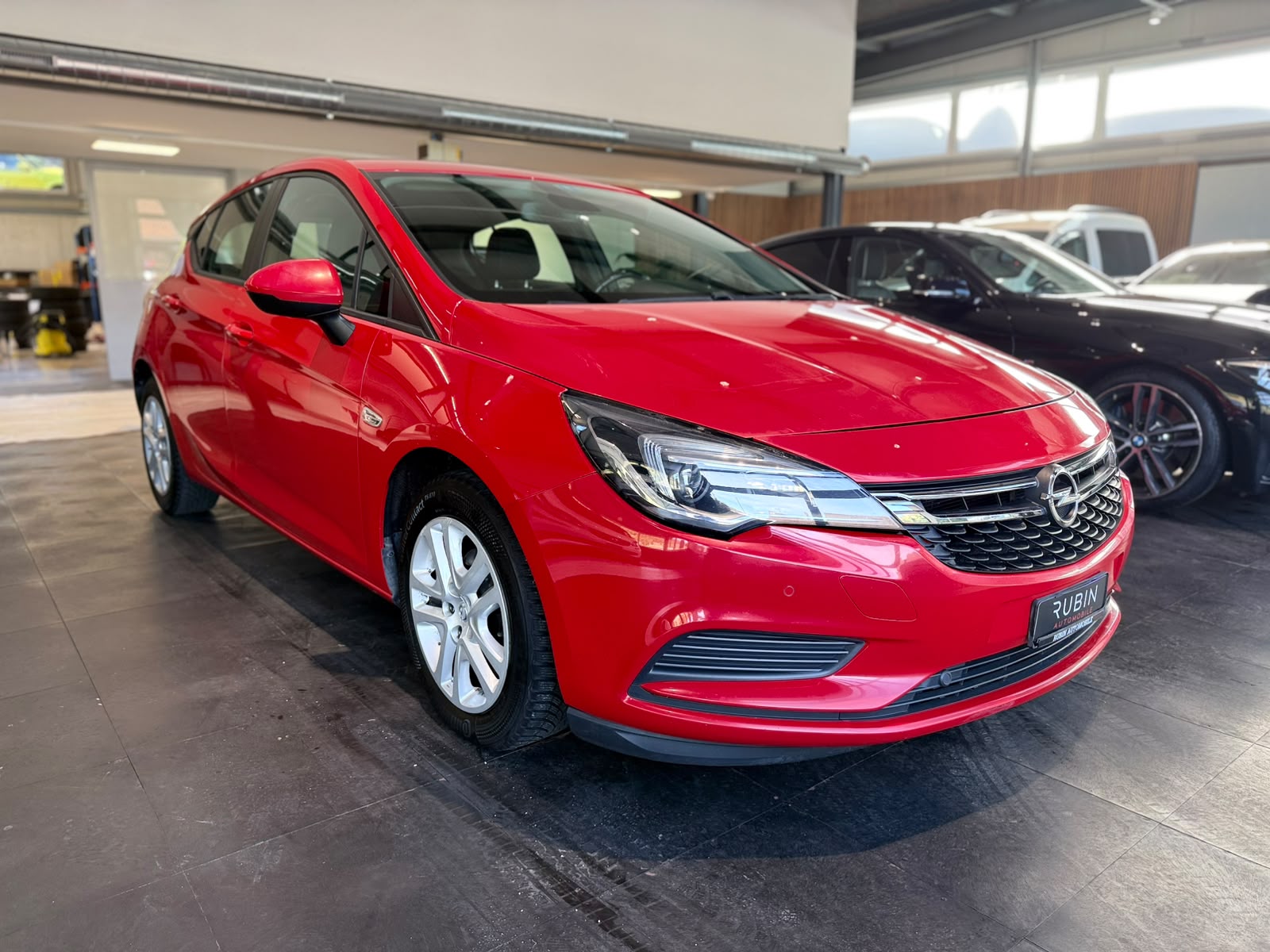 OPEL Astra 1.0i Turbo Enjoy Easytronic-image-5
