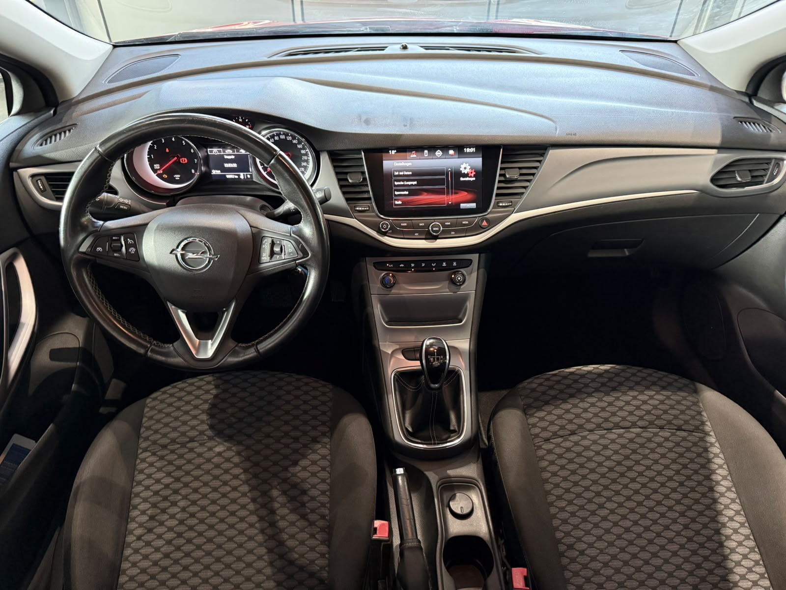 OPEL Astra 1.0i Turbo Enjoy Easytronic-image-9