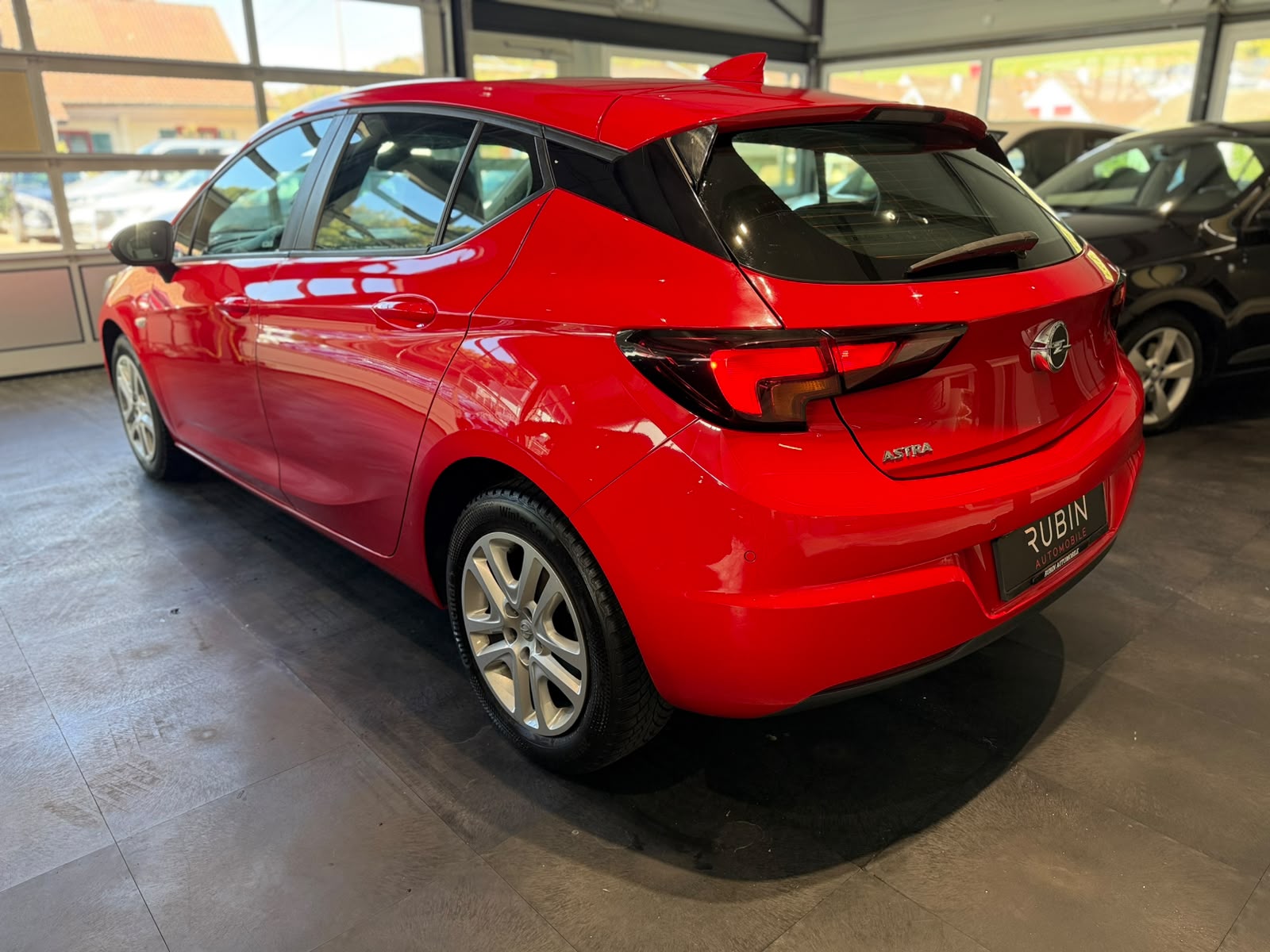 OPEL Astra 1.0i Turbo Enjoy Easytronic-image-1