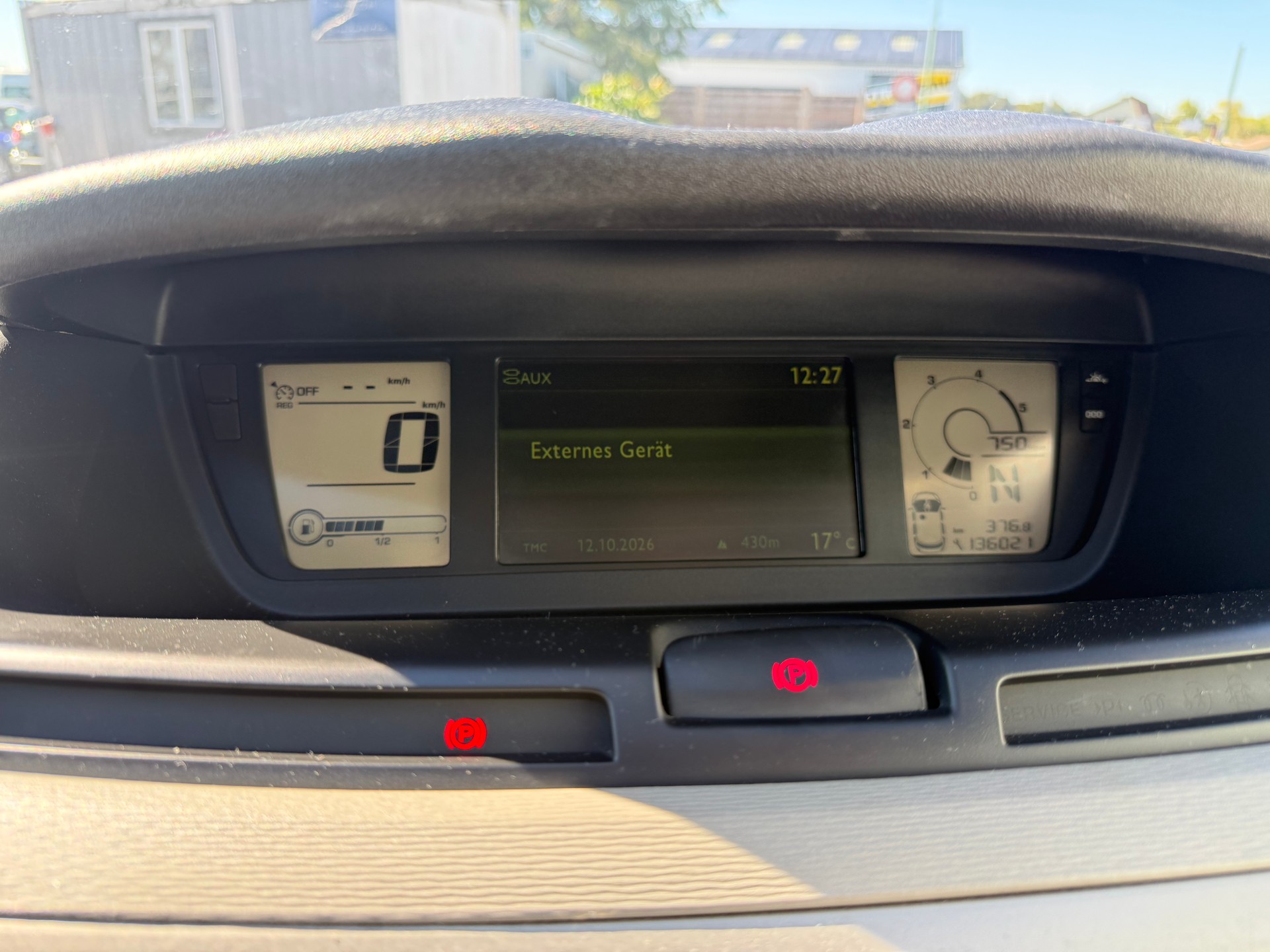 CITROEN Grand C4 Picasso 1.6 HDI 16V Swiss Style EGS6-image-13