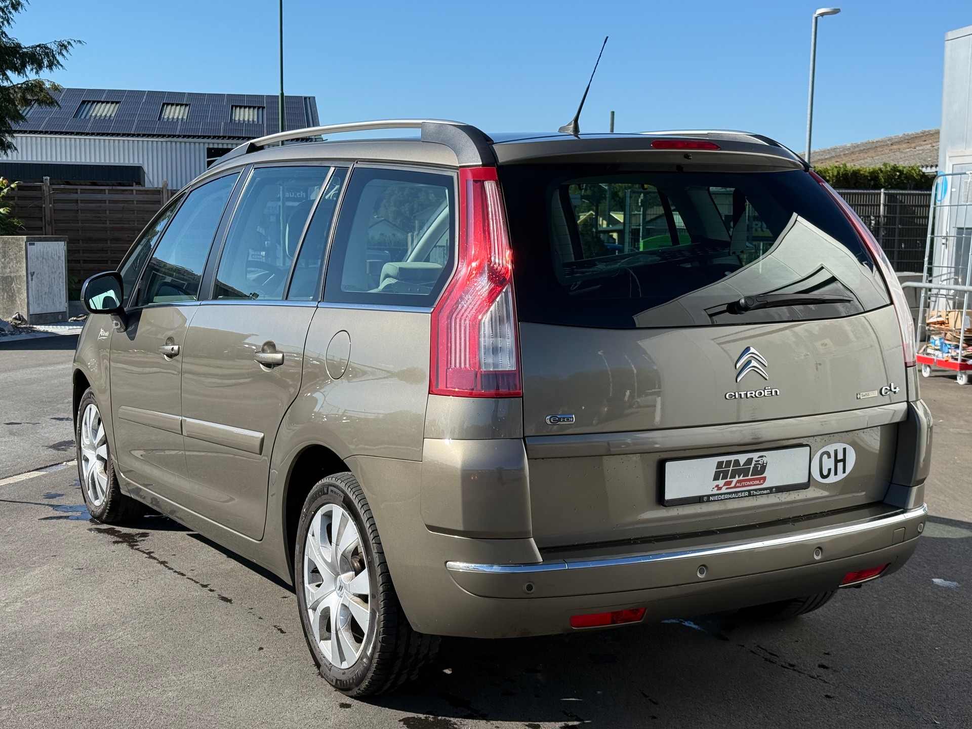 CITROEN Grand C4 Picasso 1.6 HDI 16V Swiss Style EGS6-image-3