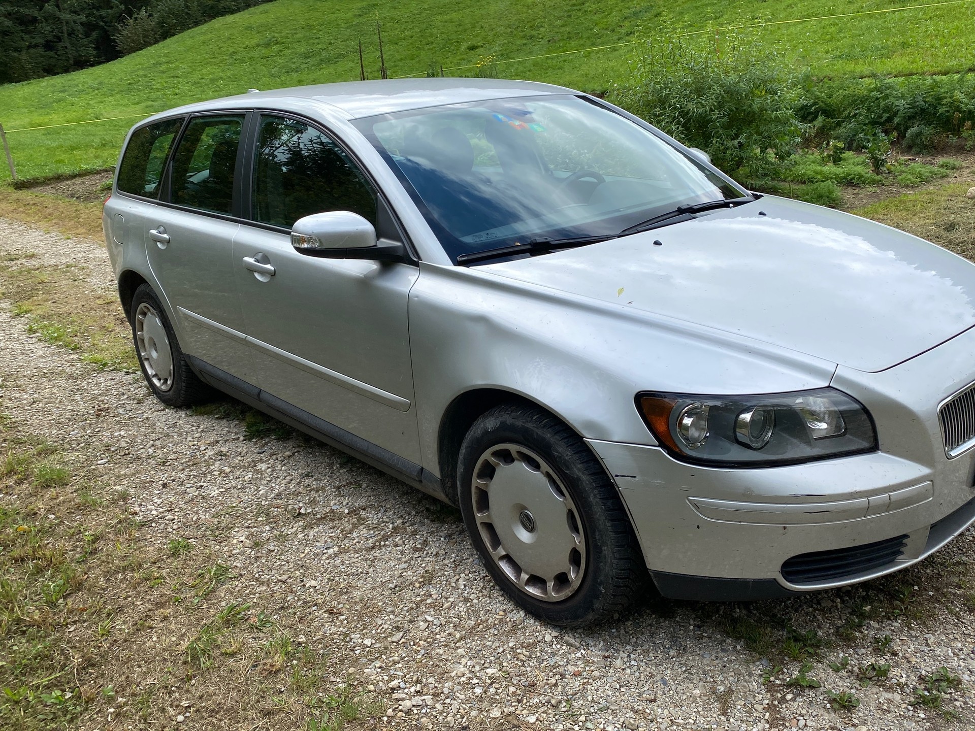 VOLVO 2.4 20V Basis-image-0