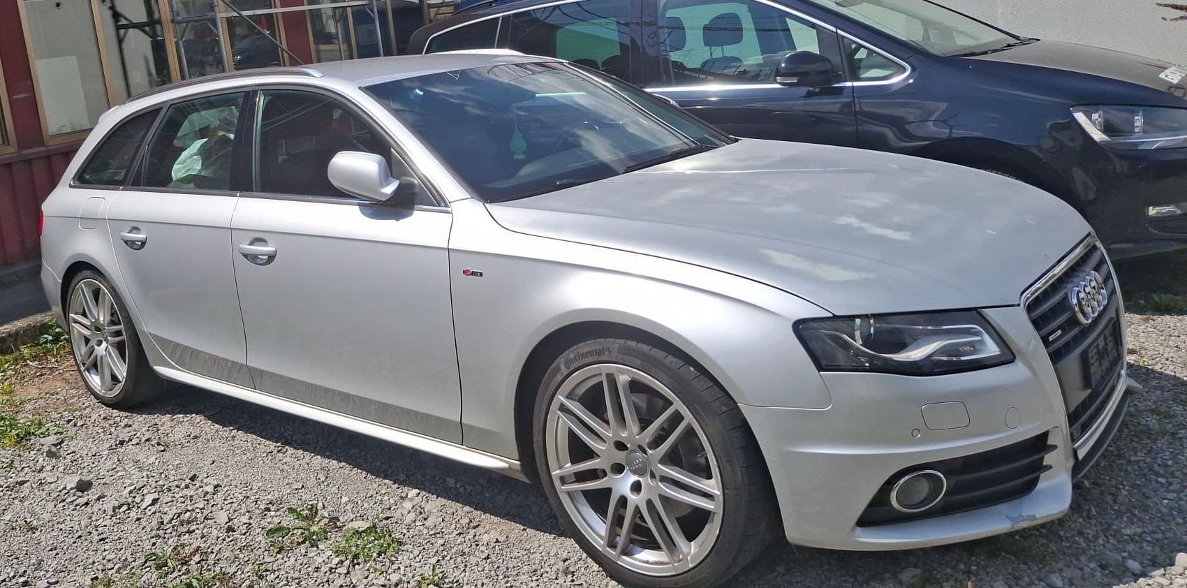 AUDI A4 Avant 2.0 TFSI quattro S-tronic-image-8