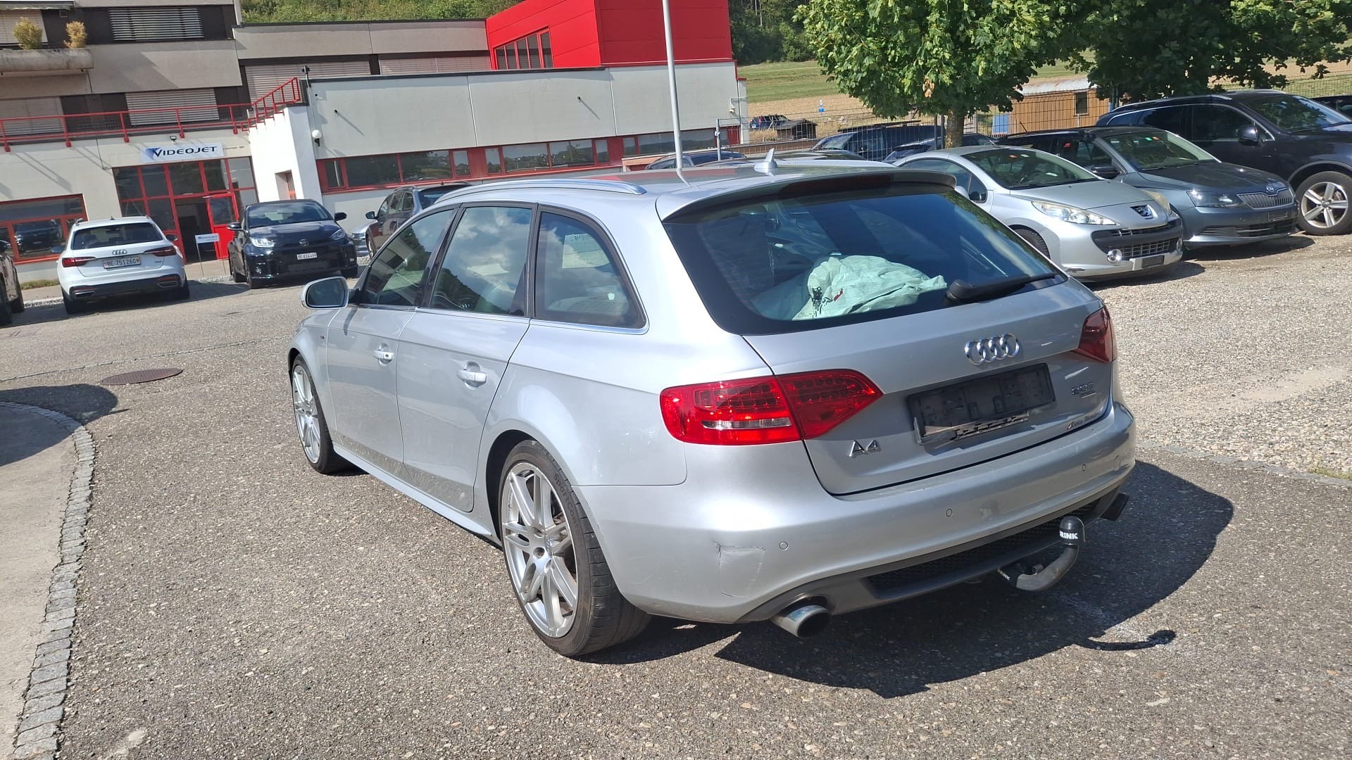 AUDI A4 Avant 2.0 TFSI quattro S-tronic-image-11