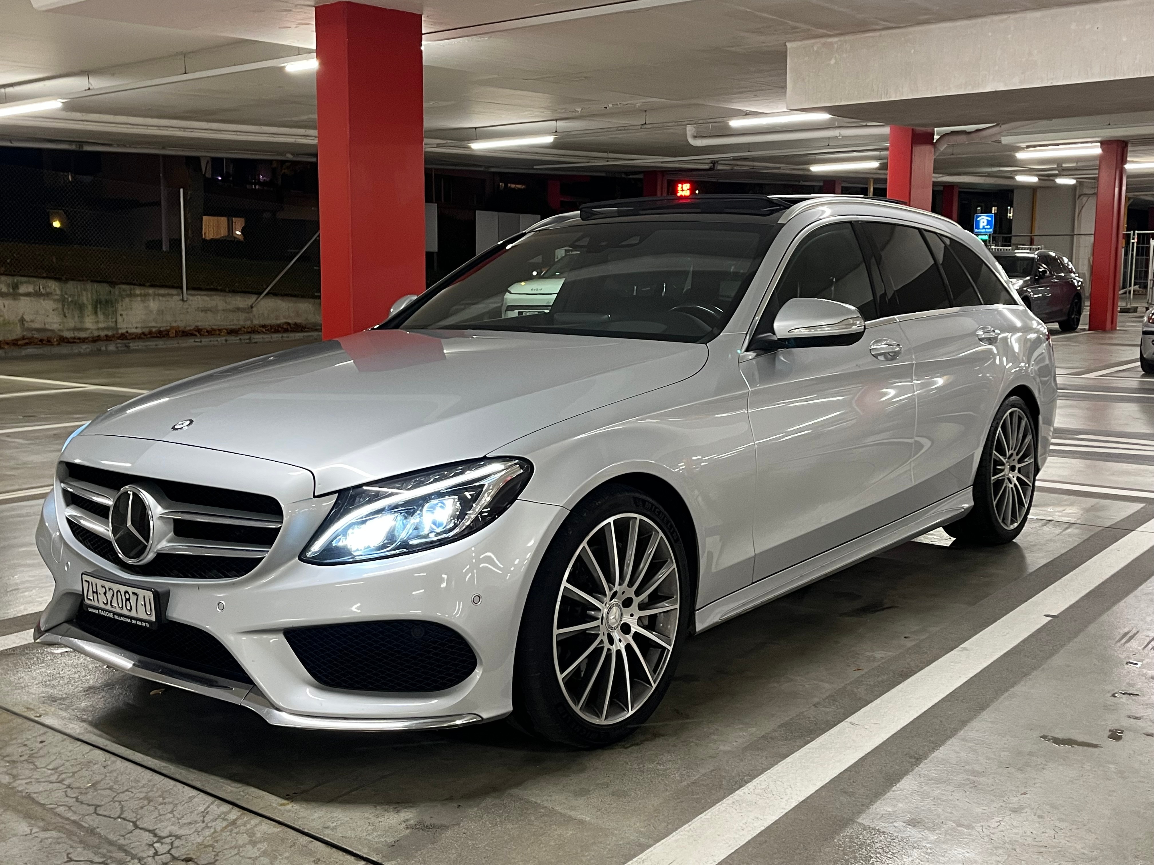 Car photo
