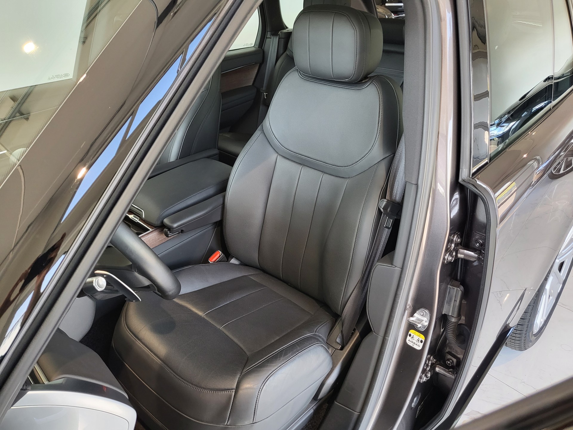 LAND ROVER Range Rover P530 4.4 V8 HSE Automatic-image-4