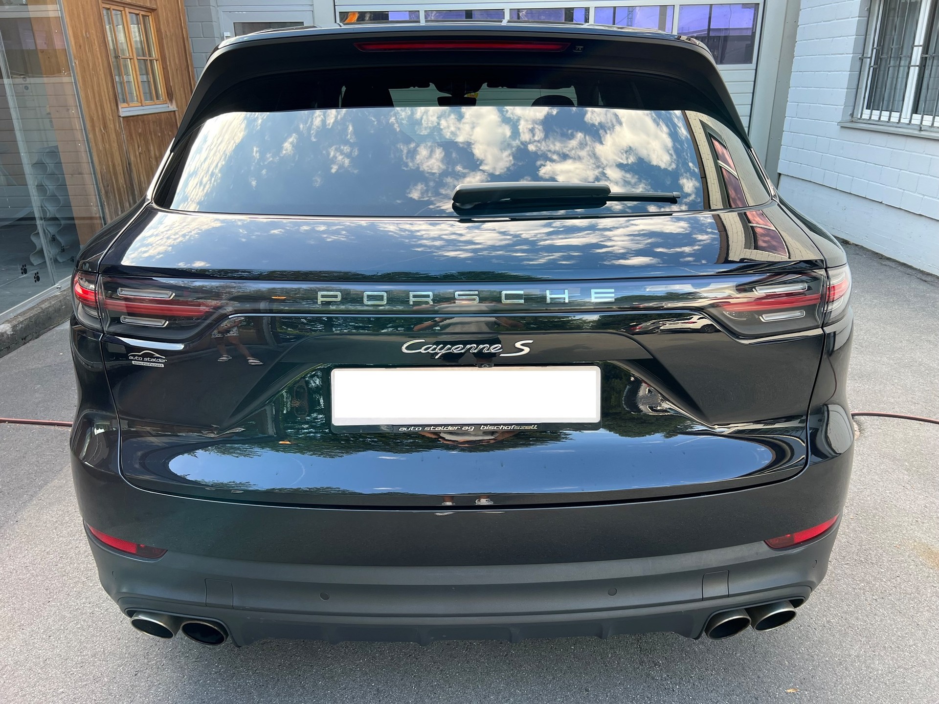 PORSCHE Cayenne S-image-4