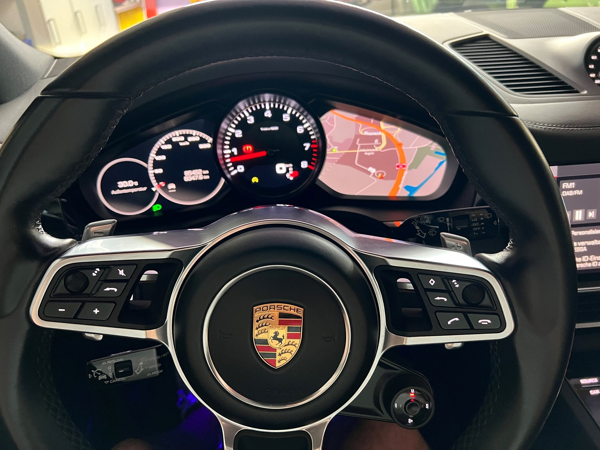 PORSCHE Cayenne S-image-11
