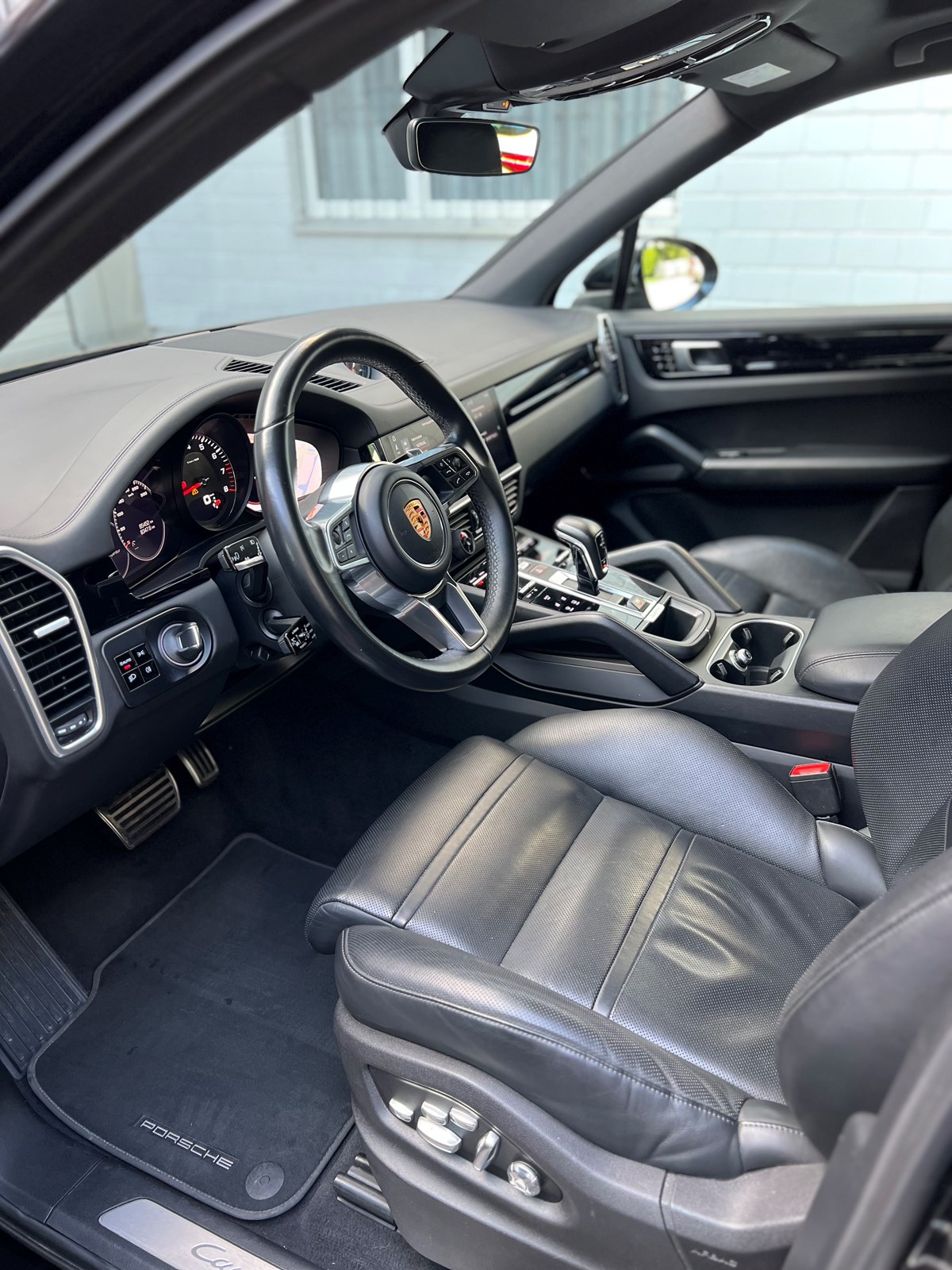 PORSCHE Cayenne S-image-5