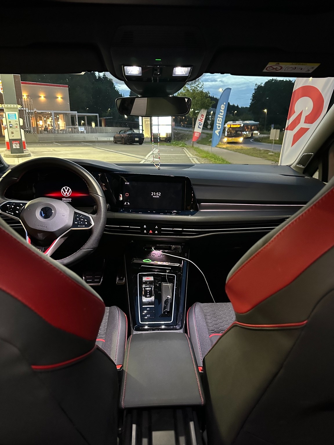 VW Golf 2.0 TSI GTI Clubsport DSG-image-8