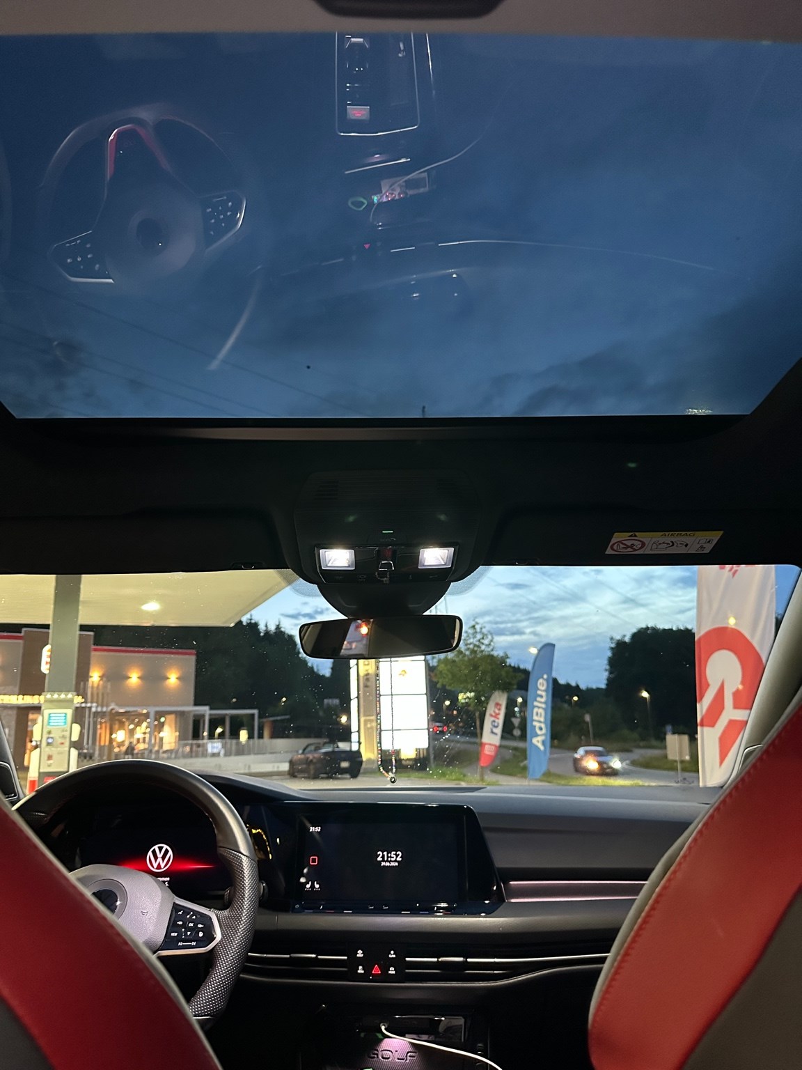 VW Golf 2.0 TSI GTI Clubsport DSG-image-10