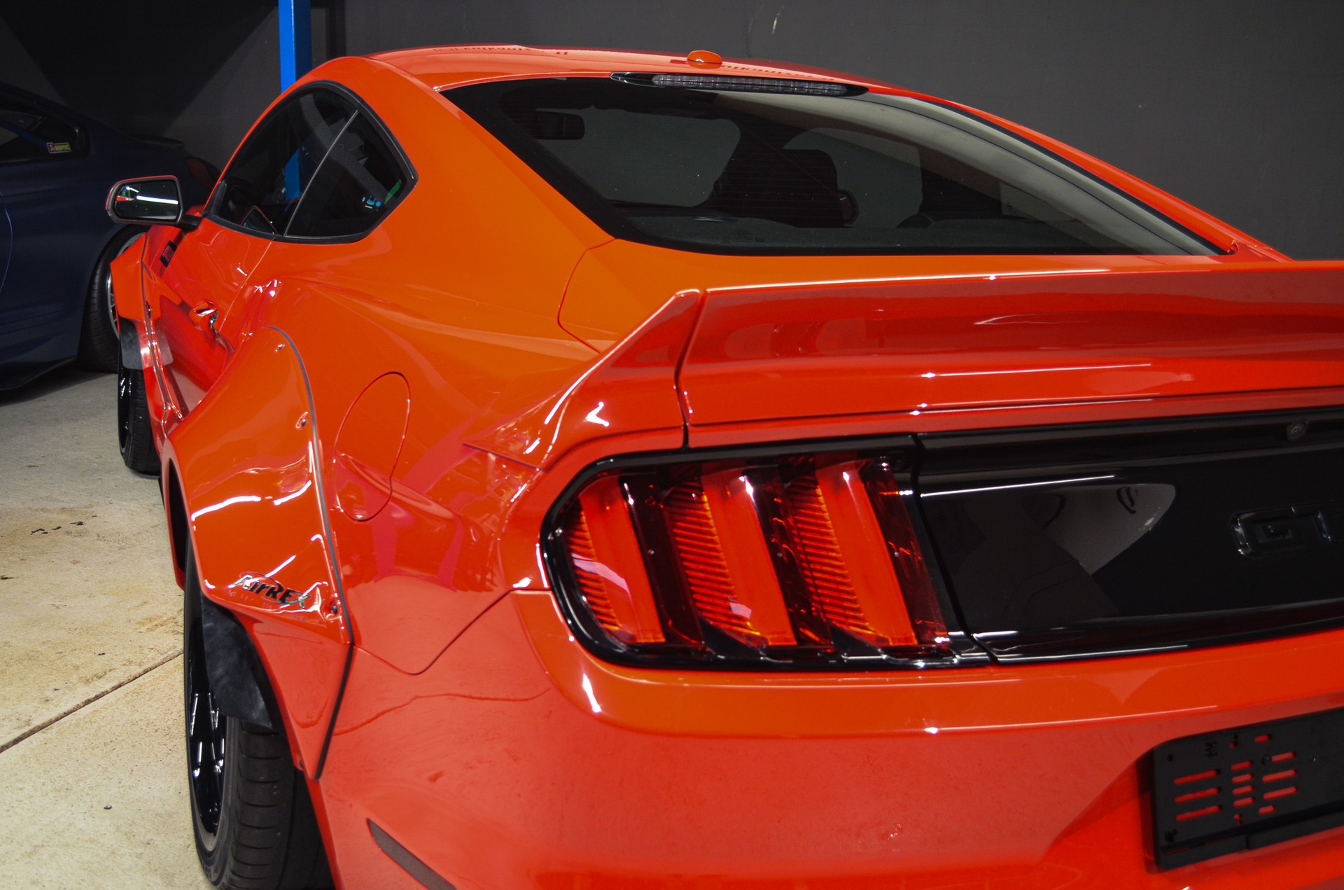 FORD Mustang Fastback 5.0 V8 GT Automat-image-7