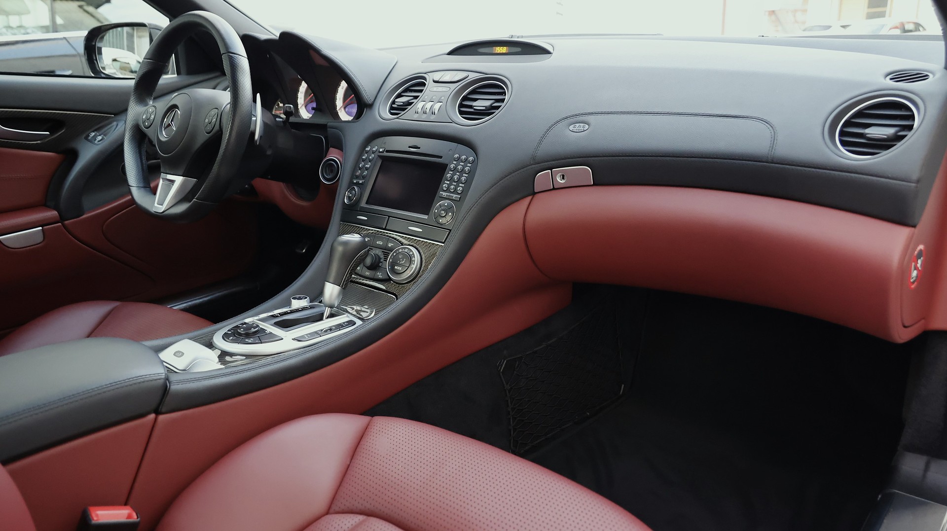 MERCEDES-BENZ SL 63 AMG Speedshift MCT-image-15