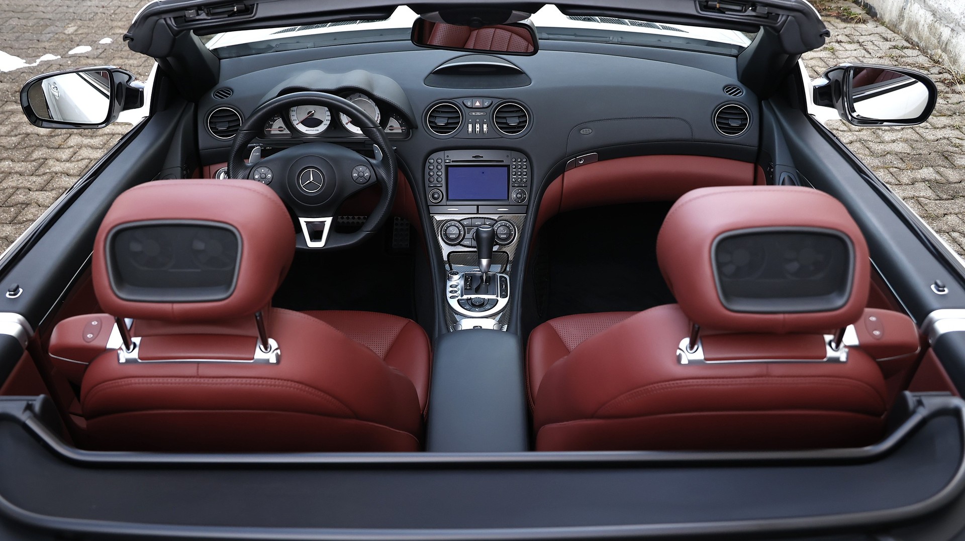 MERCEDES-BENZ SL 63 AMG Speedshift MCT-image-23