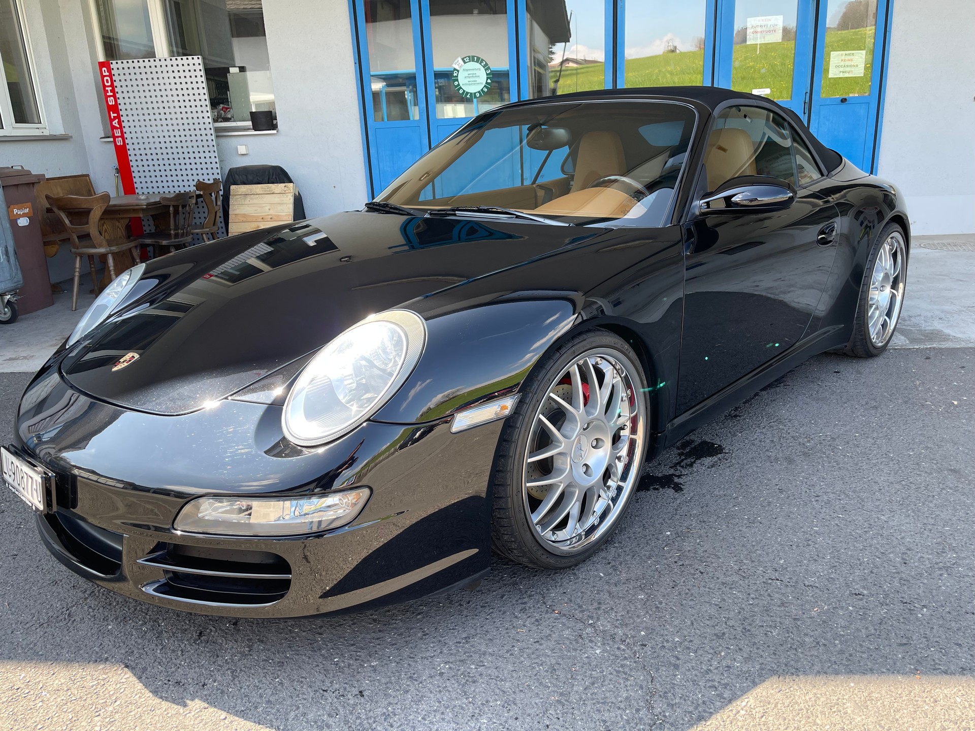 PORSCHE 911 Cabrio Carrera-showroom-element-1