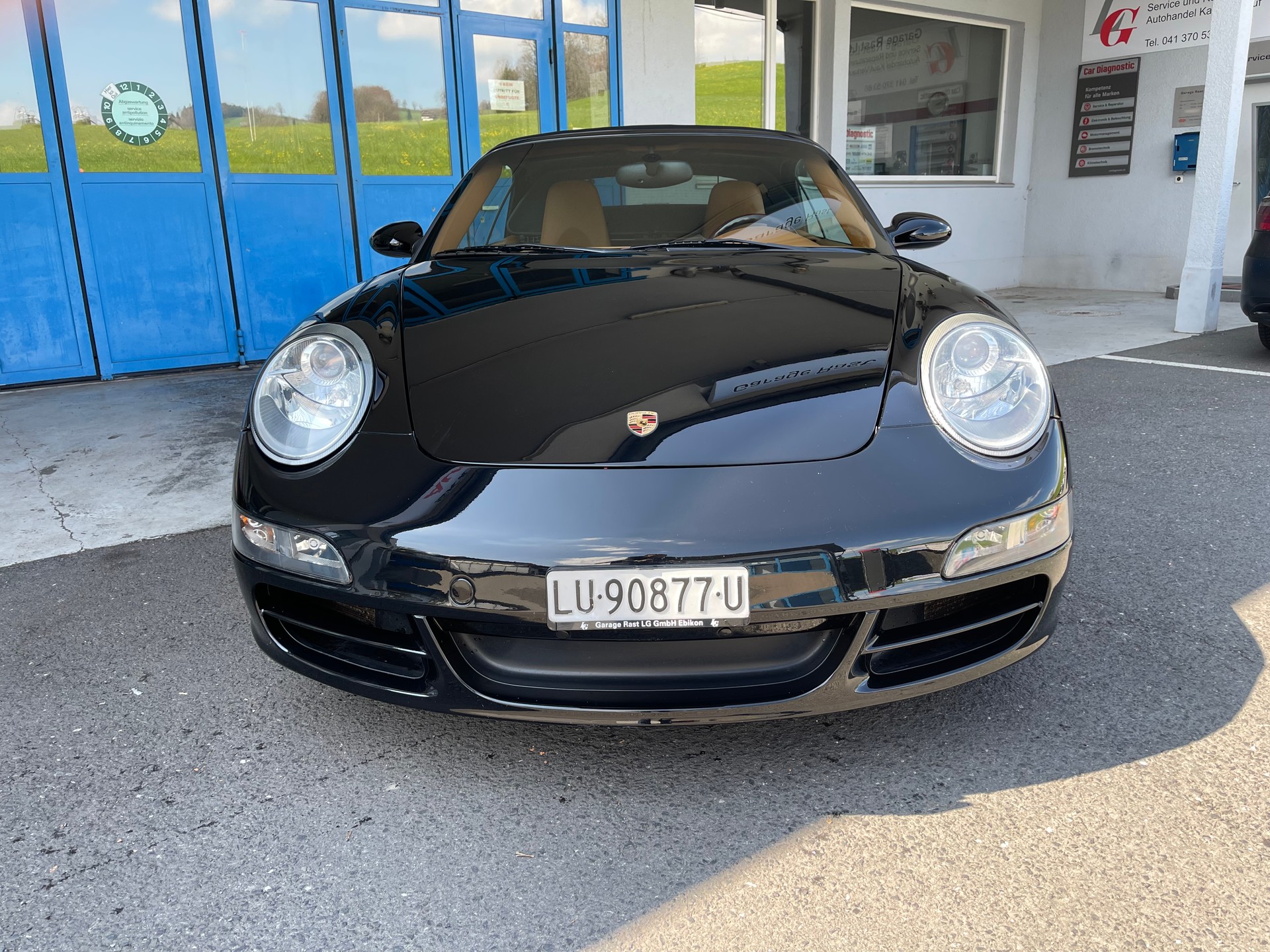 PORSCHE 911 Cabrio Carrera-image-4