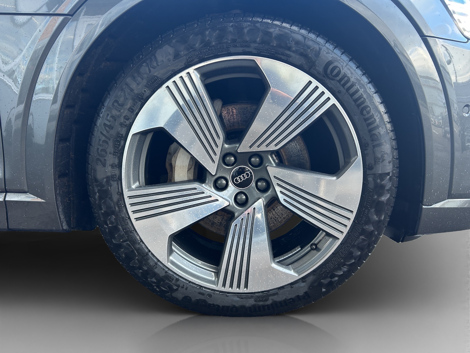 AUDI e-tron 55 Sportback S Line quattro-image-14