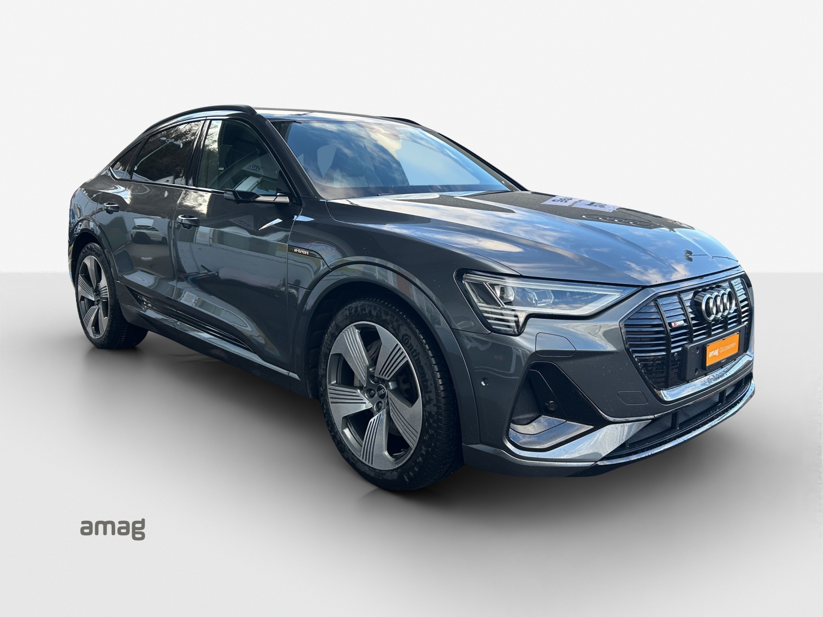 AUDI e-tron 55 Sportback S Line quattro-image-6