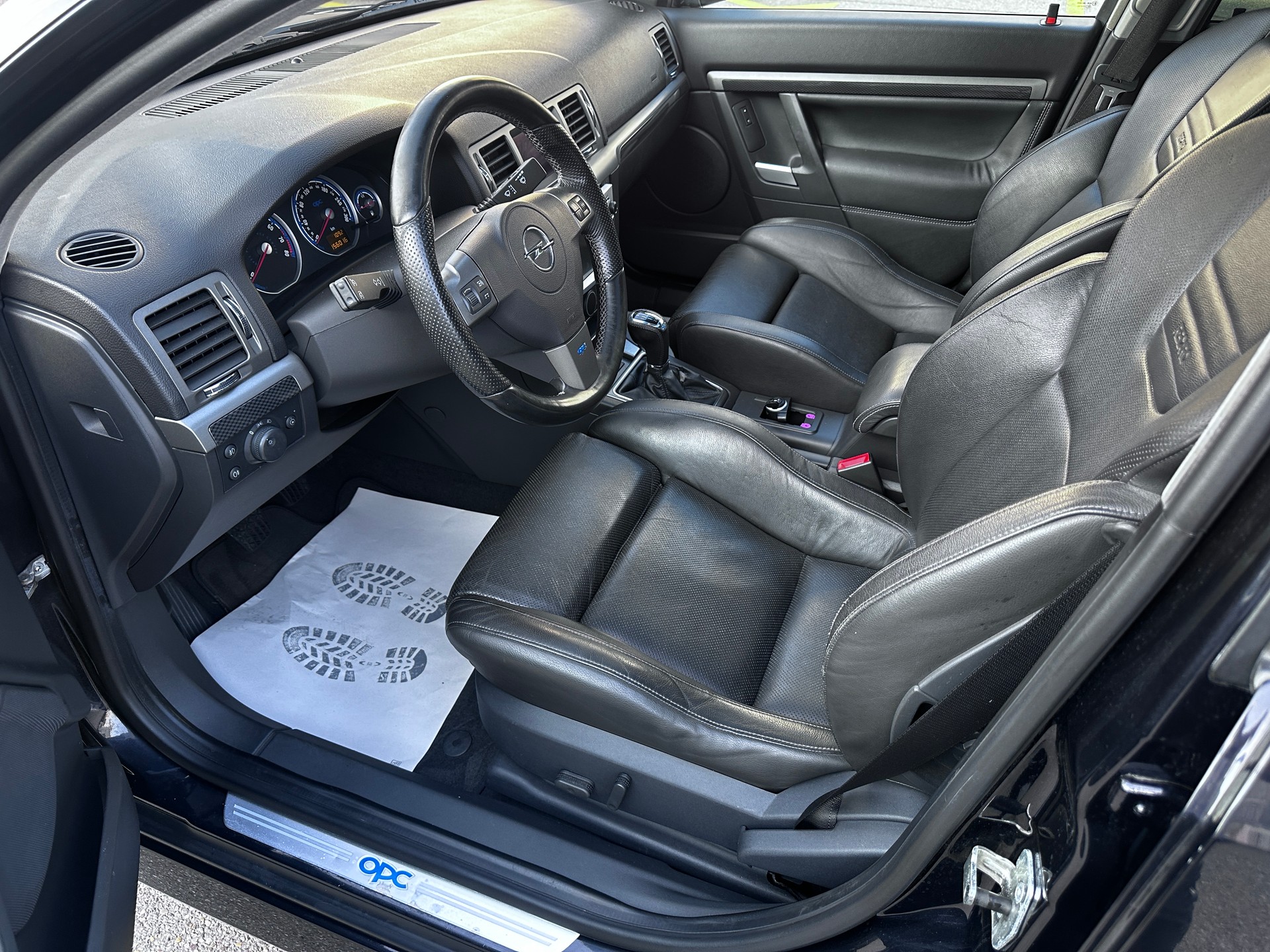 OPEL Vectra 2.8 Turbo V6 OPC-image-7
