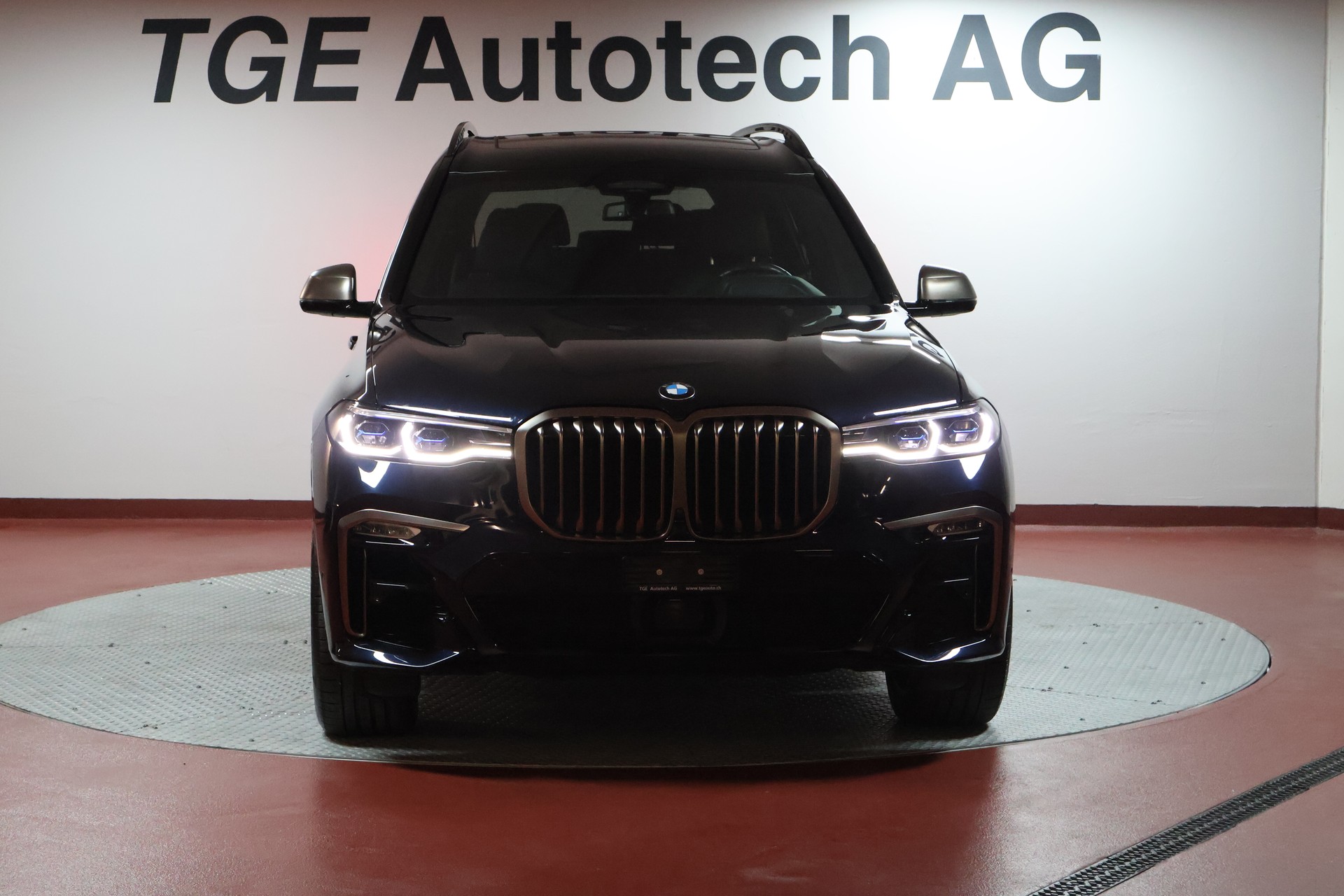 BMW X7 xDrive M50i Steptronic-image-1