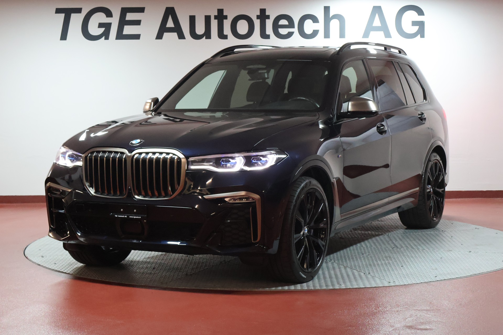 BMW X7 xDrive M50i Steptronic-image-0