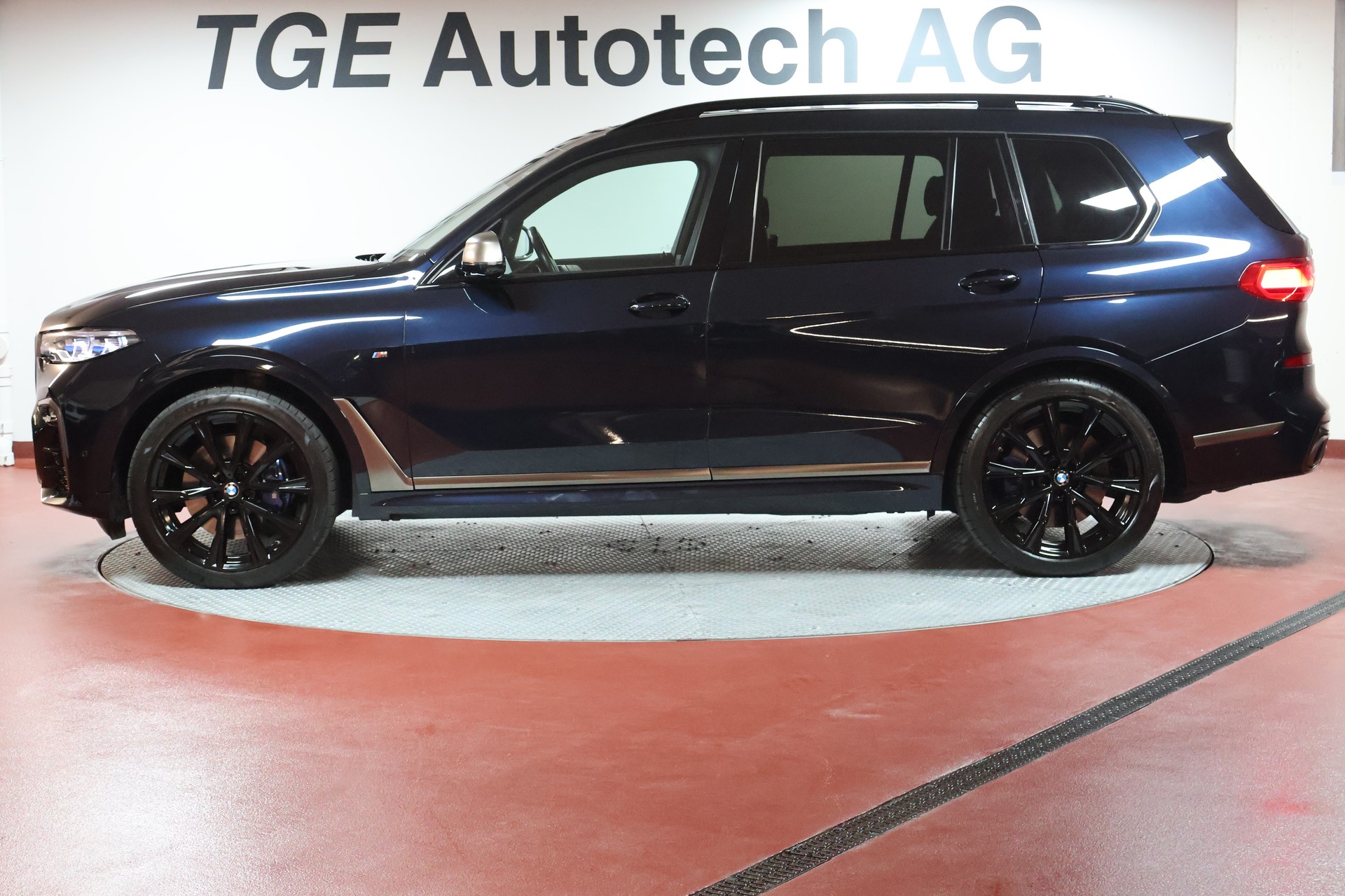 BMW X7 xDrive M50i Steptronic-image-3