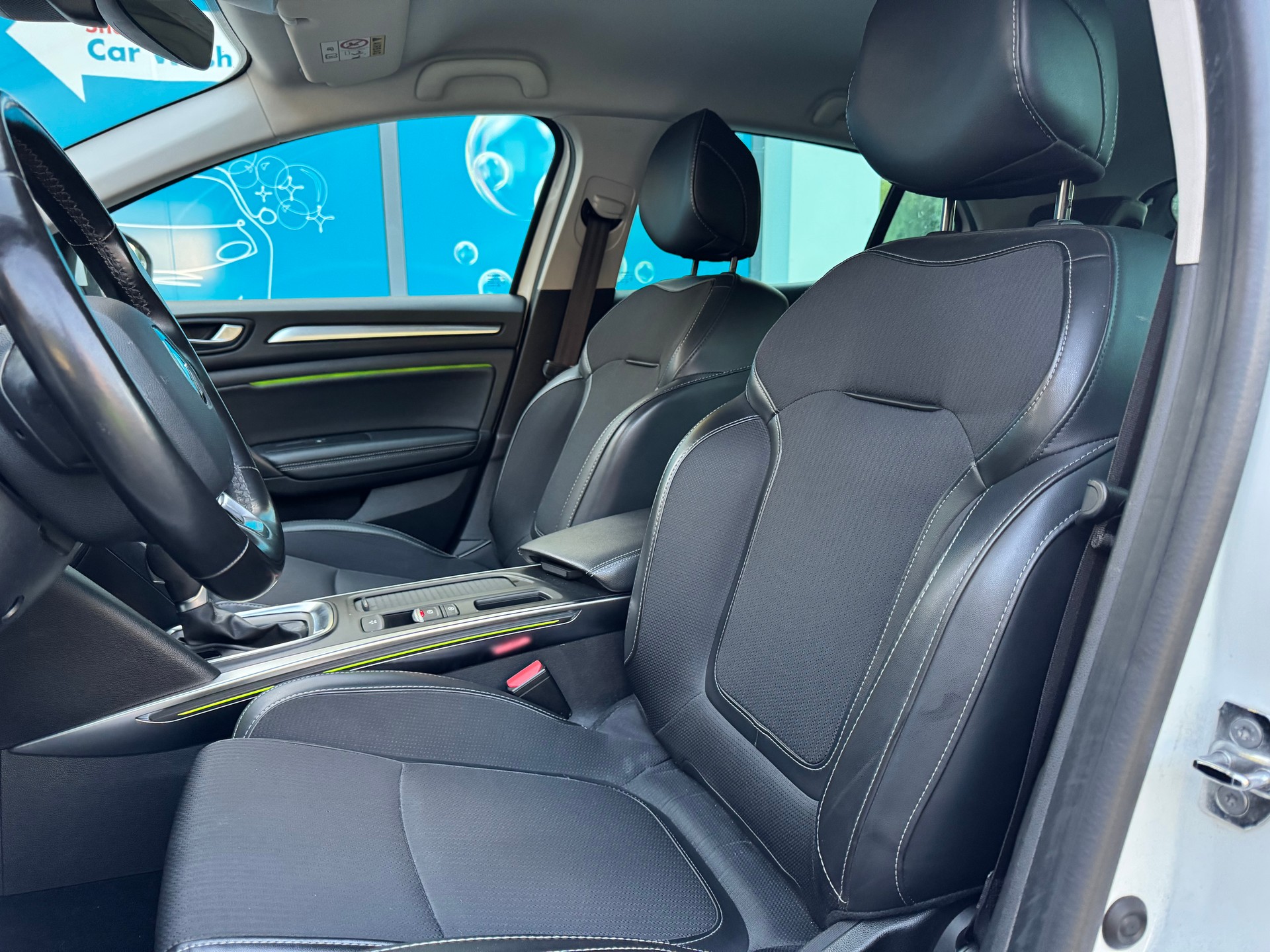 RENAULT Mégane Berline 1.3 16V Turbo Intens EDC-image-6
