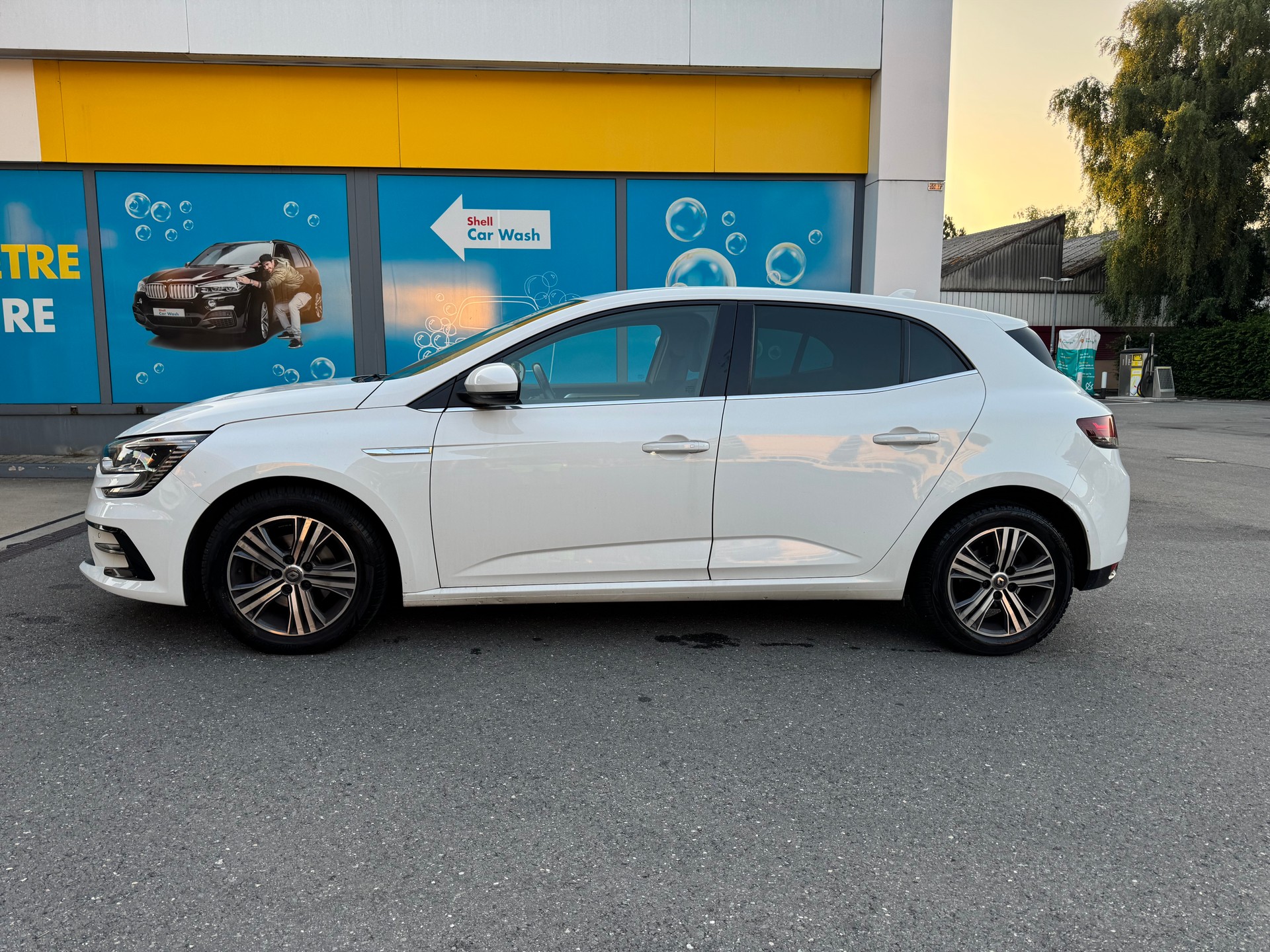 RENAULT Mégane Berline 1.3 16V Turbo Intens EDC-image-3