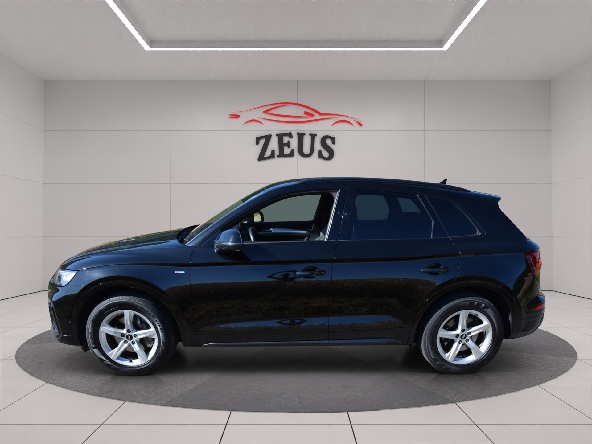 AUDI Q5 40 TDI S-line quattro S-tronic-image-4