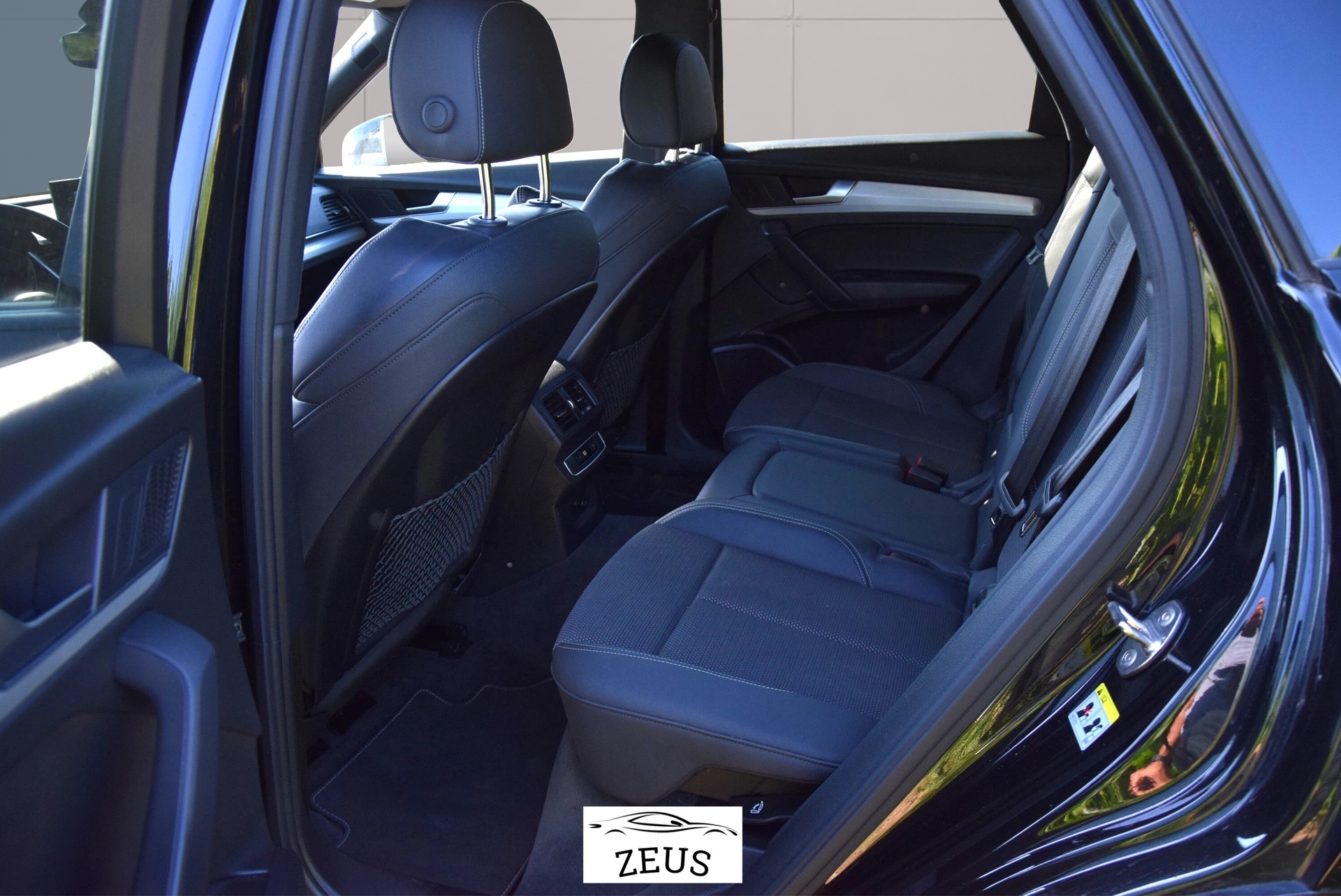 AUDI Q5 40 TDI S-line quattro S-tronic-image-12