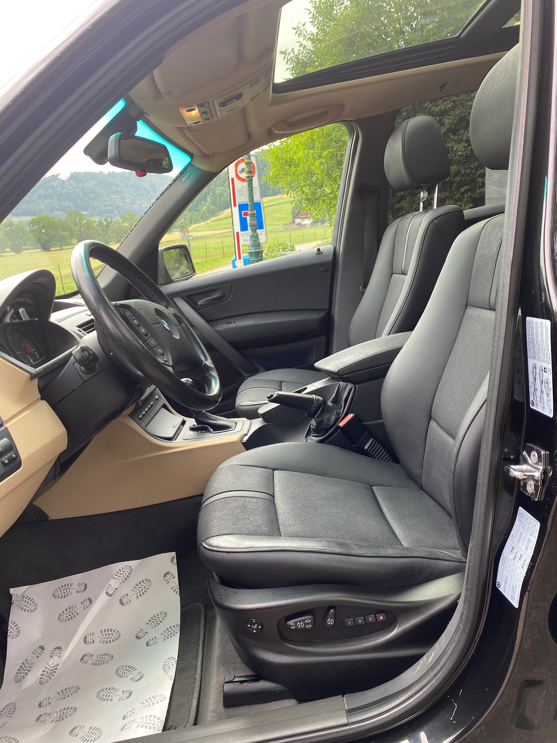 BMW X3 3.0i-image-8