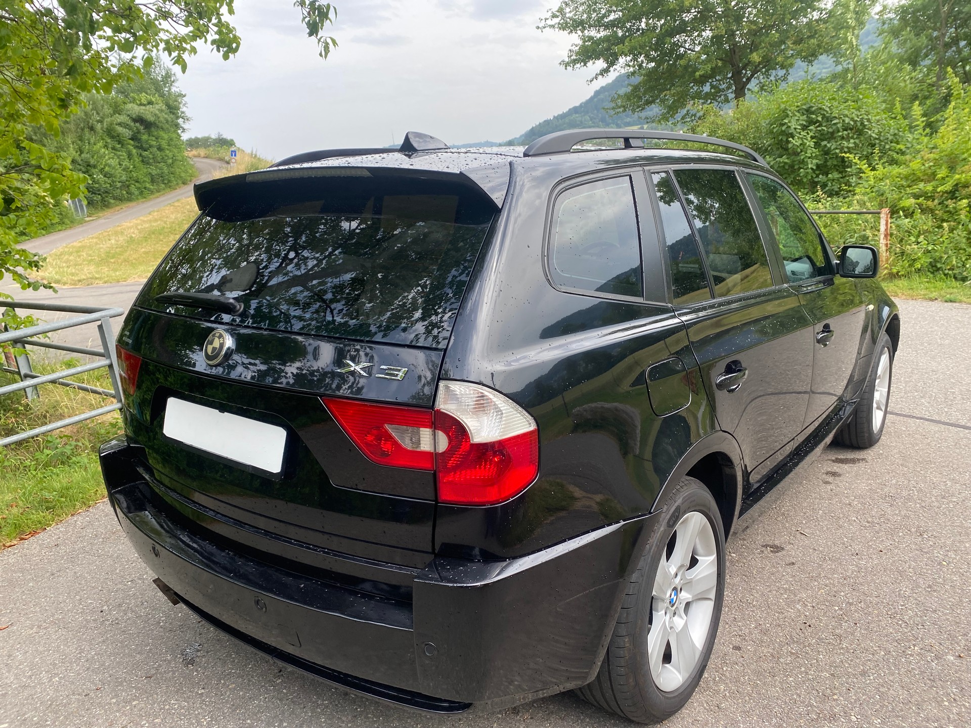 BMW X3 3.0i-image-5