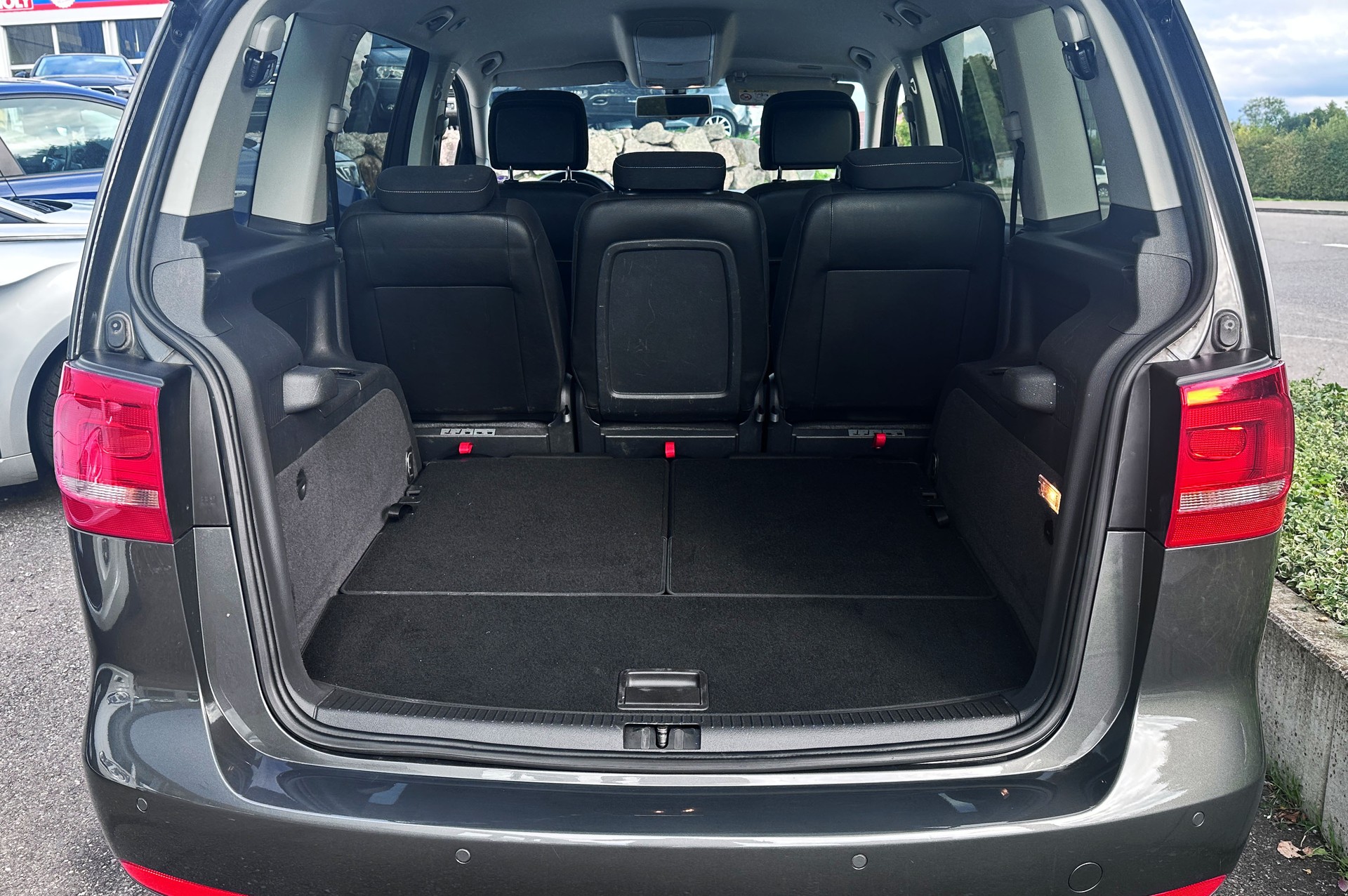 VW Touran 1.4 TSI Cup-image-9