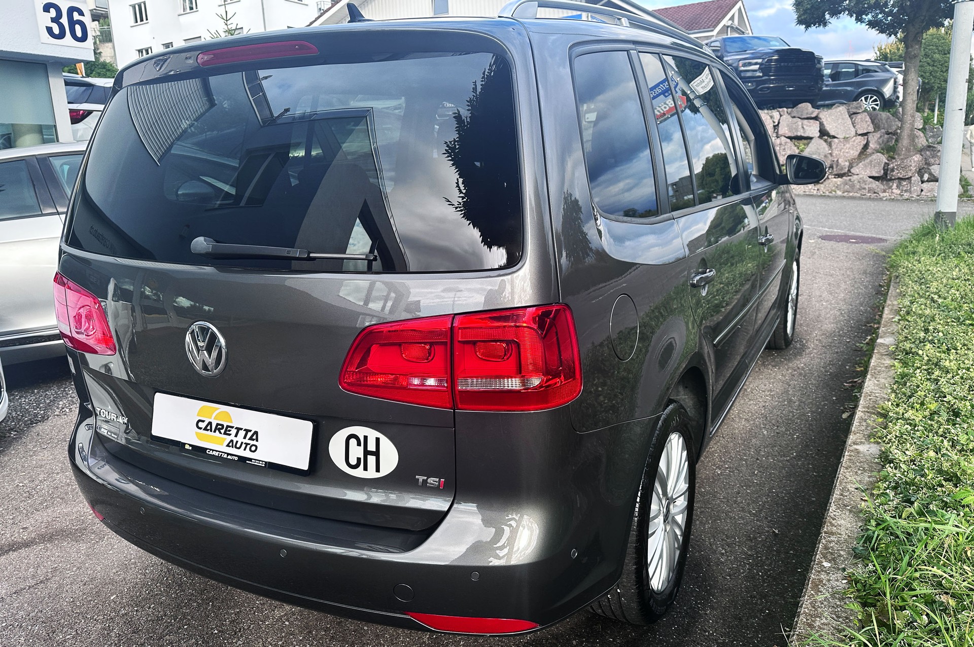 VW Touran 1.4 TSI Cup-image-6