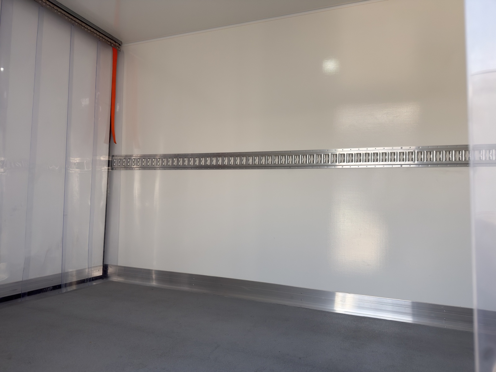 MERCEDES-BENZ eSprinter 420 Pro CH 3665mm-image-9