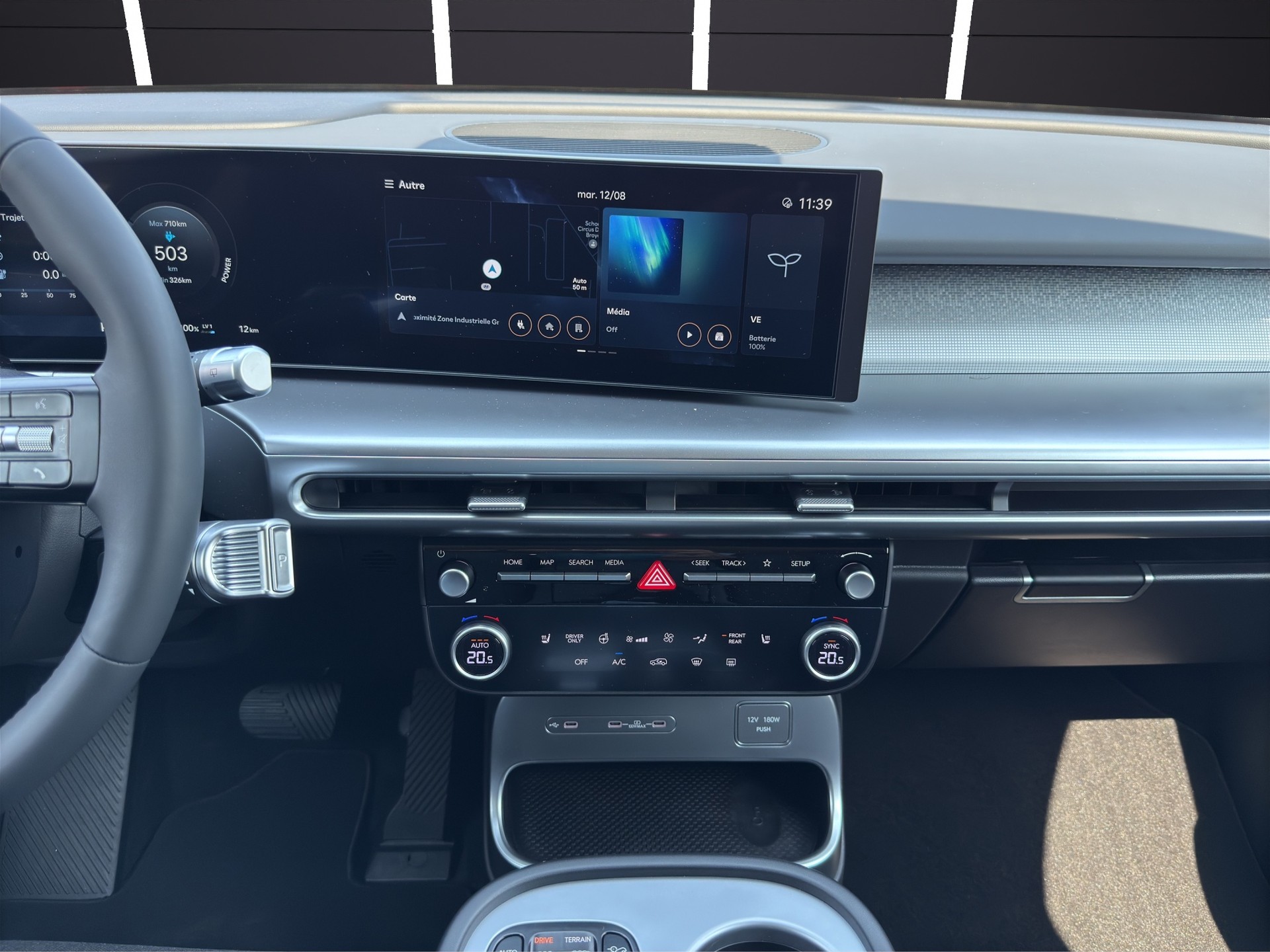 HYUNDAI IONIQ9 110kWh Amplia 4WD-image-10