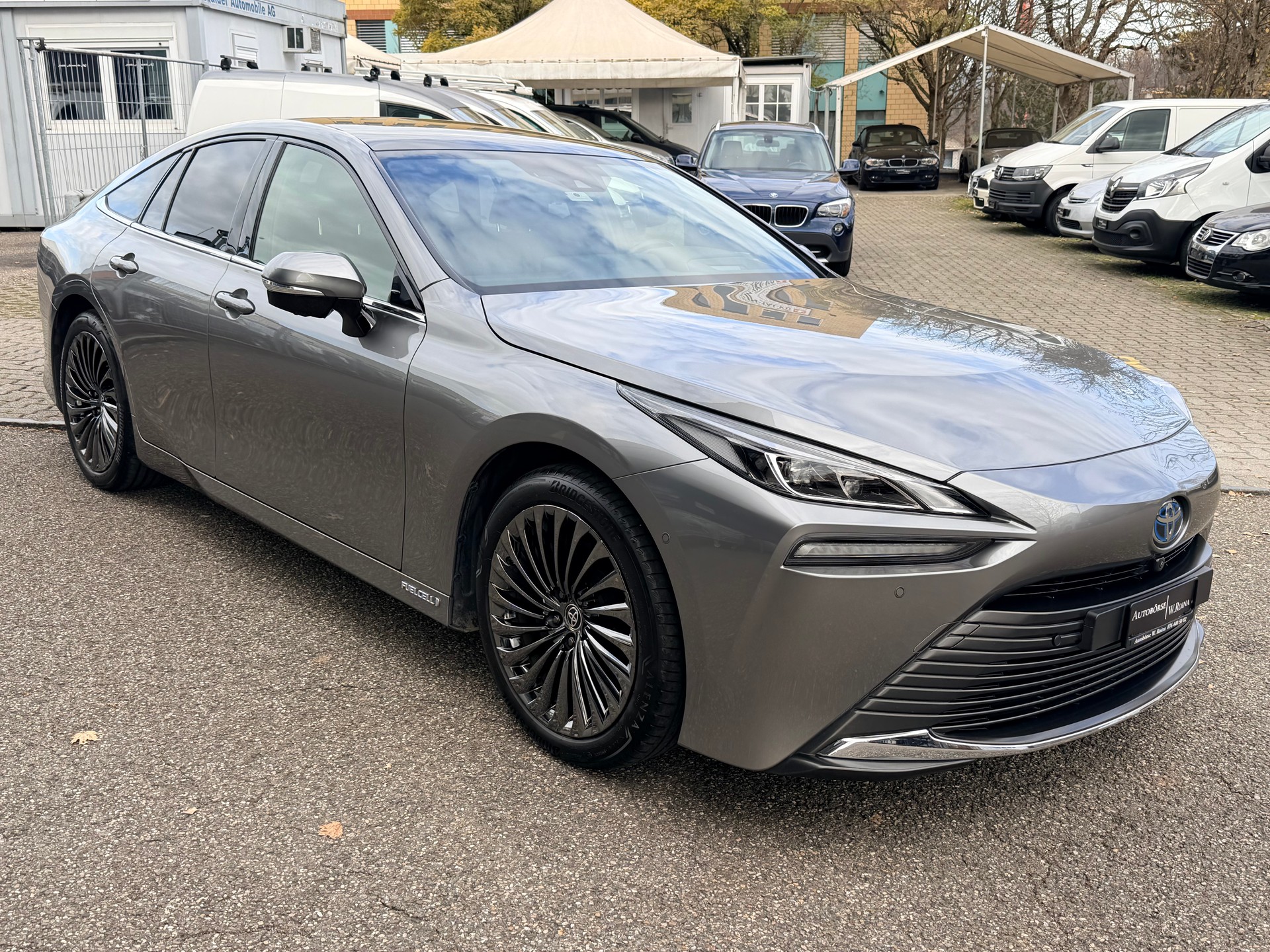 TOYOTA Mirai Fuel cell Platinum-image-0