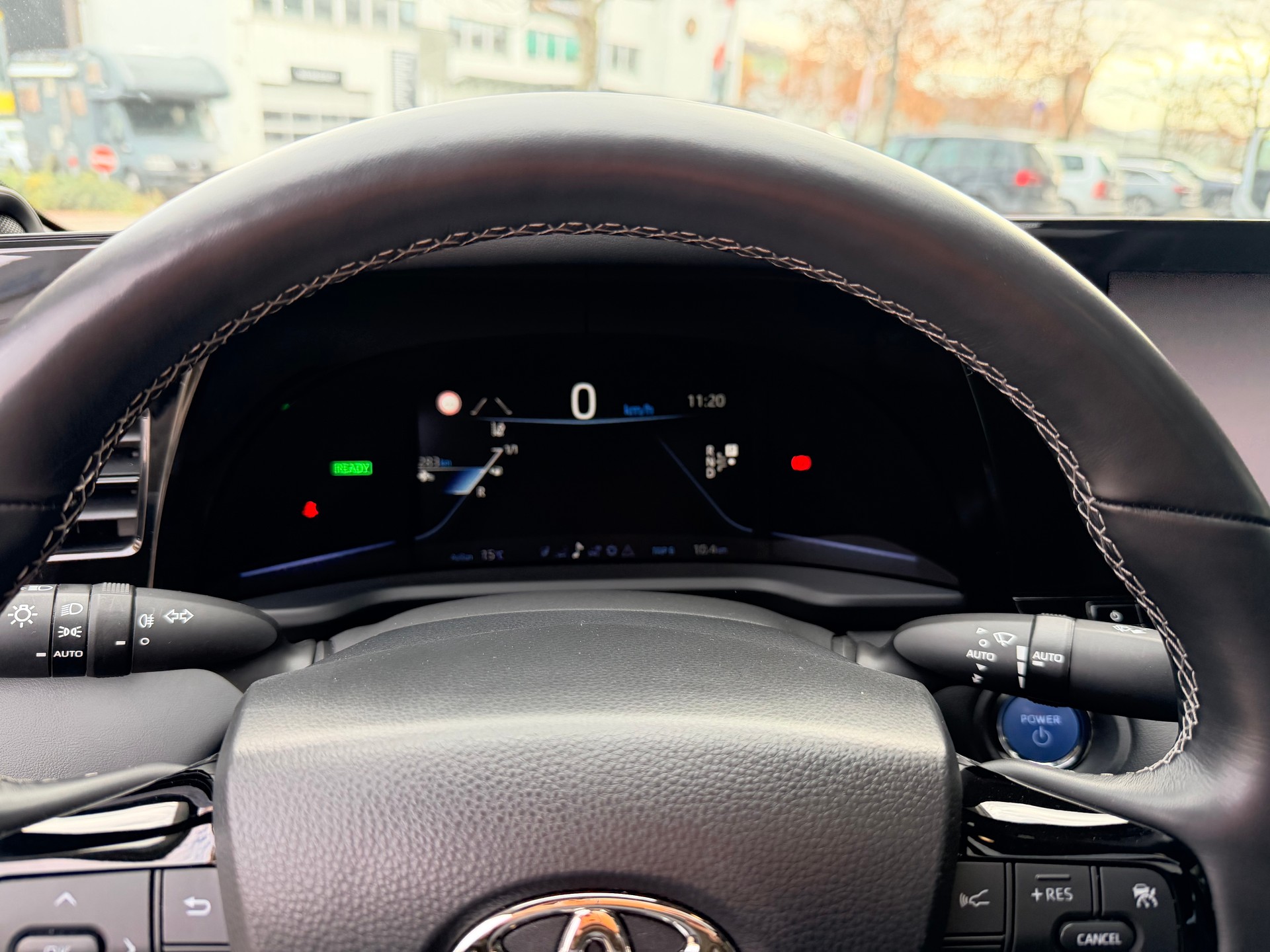 TOYOTA Mirai Fuel cell Platinum-image-15