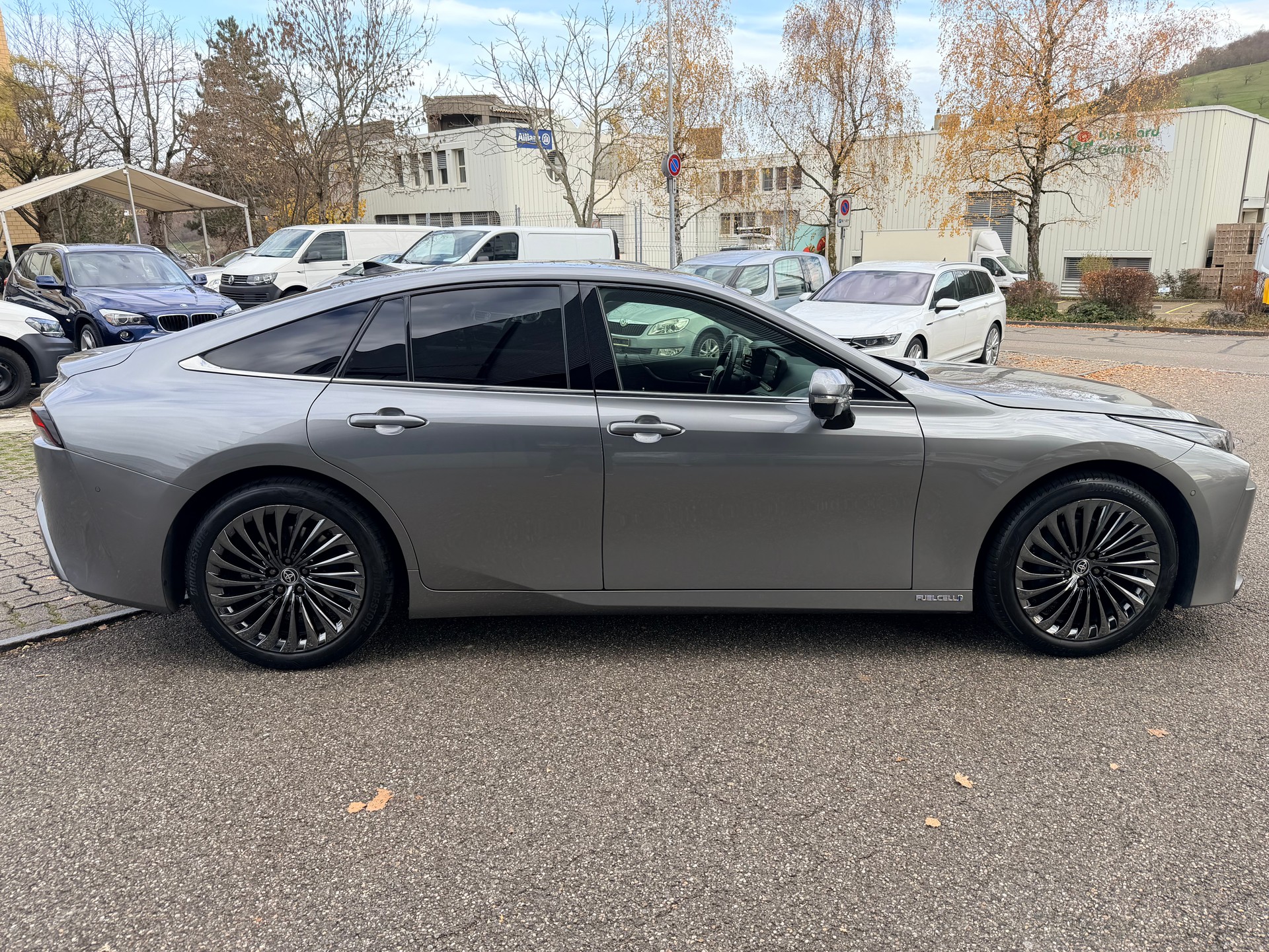 TOYOTA Mirai Fuel cell Platinum-image-1