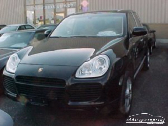 PORSCHE Cayenne Turbo-image-1