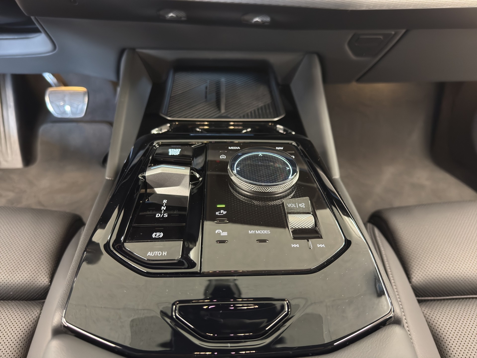 BMW 520d xDrive 48V M Sport-image-16
