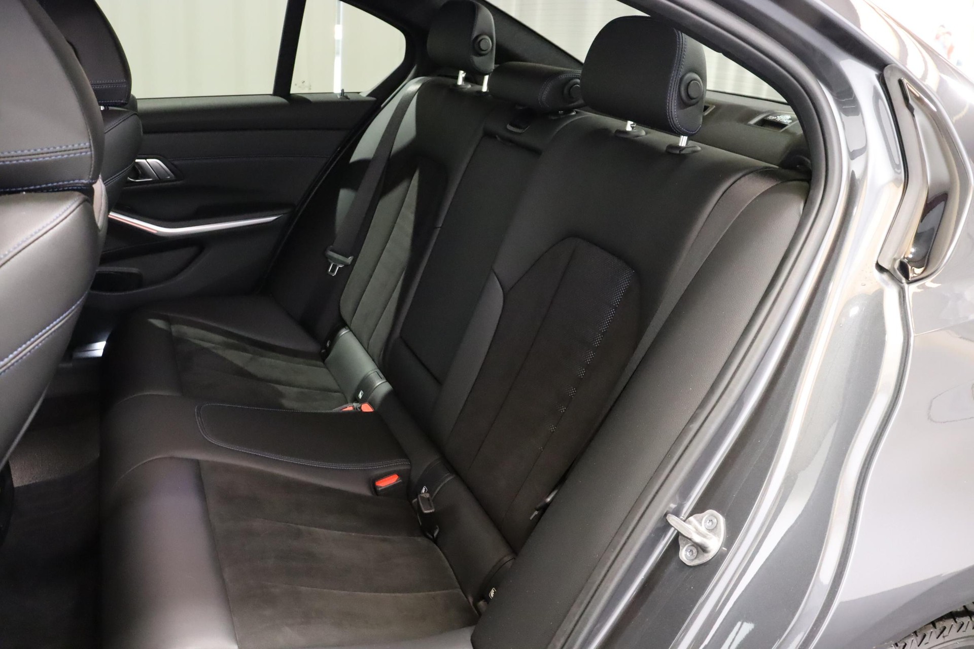 BMW 320d xDrive SAG-image-7