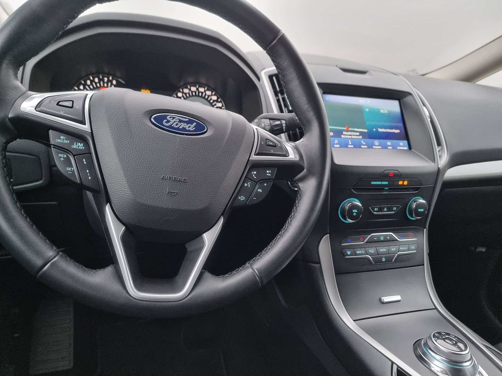 FORD Galaxy 2.5 FHEV Trend 7Pl CVT-image-5
