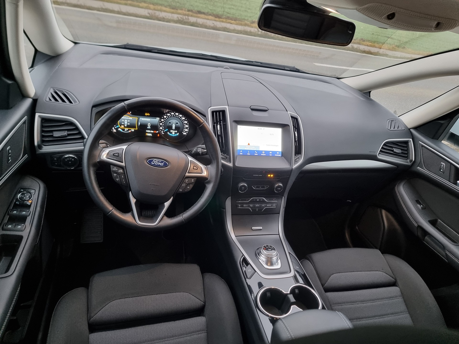 FORD Galaxy 2.5 FHEV Trend 7Pl CVT-image-3