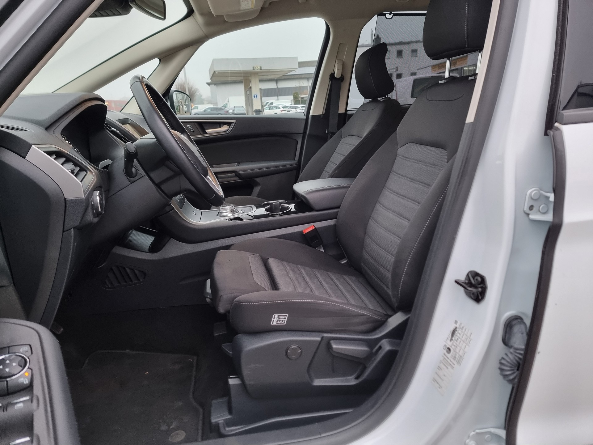 FORD Galaxy 2.5 FHEV Trend 7Pl CVT-image-7