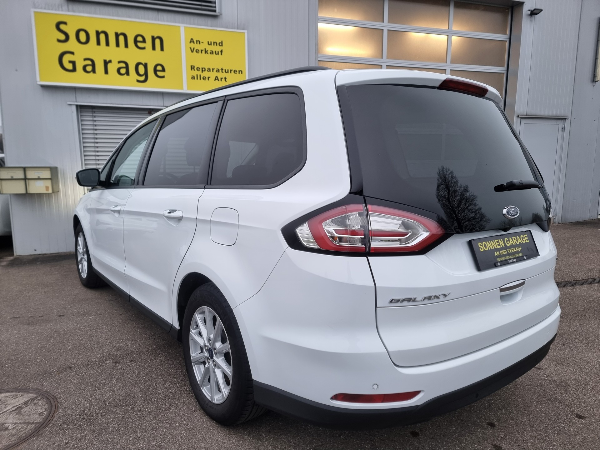 FORD Galaxy 2.5 FHEV Trend 7Pl CVT-image-12