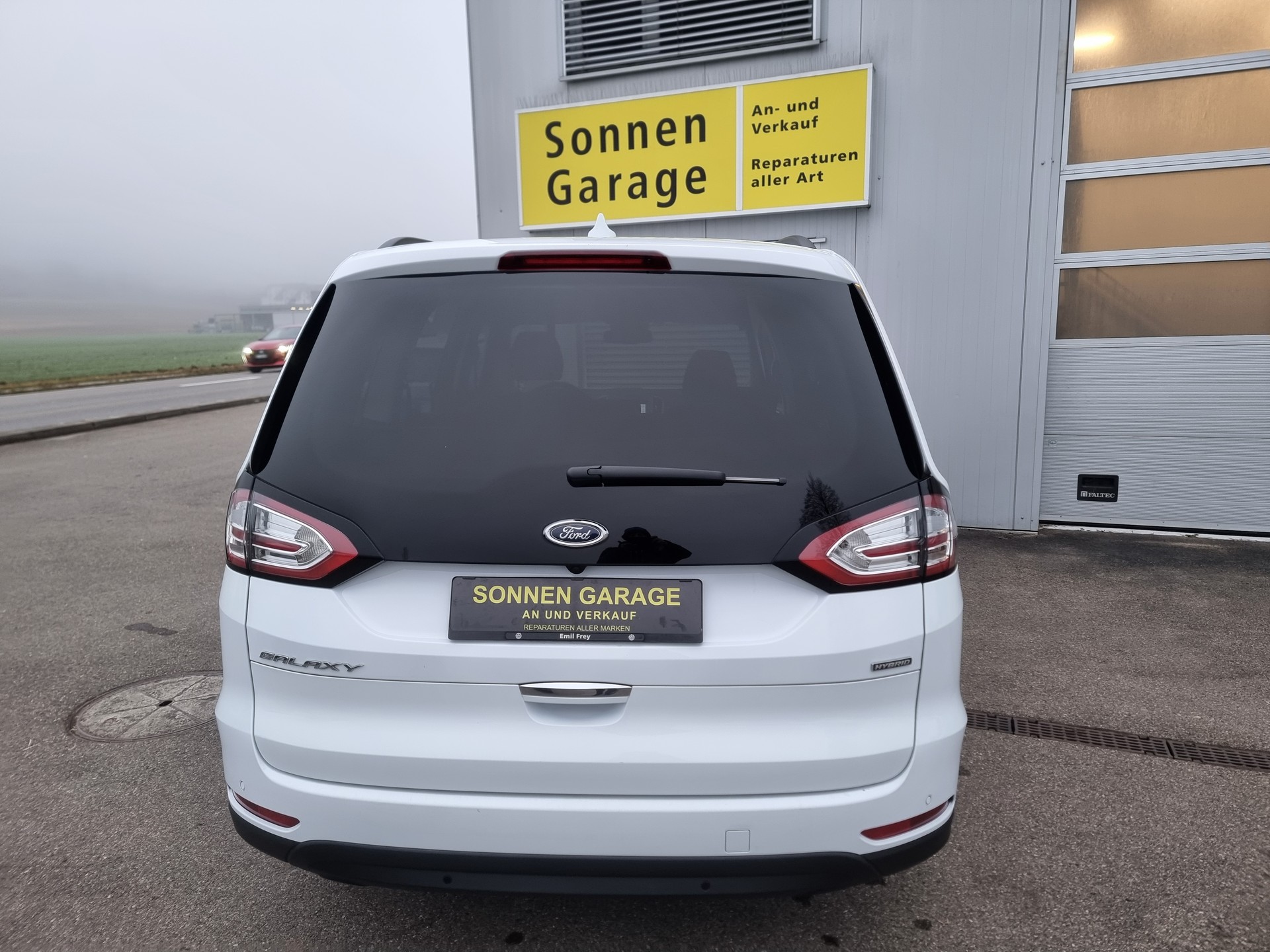 FORD Galaxy 2.5 FHEV Trend 7Pl CVT-image-14